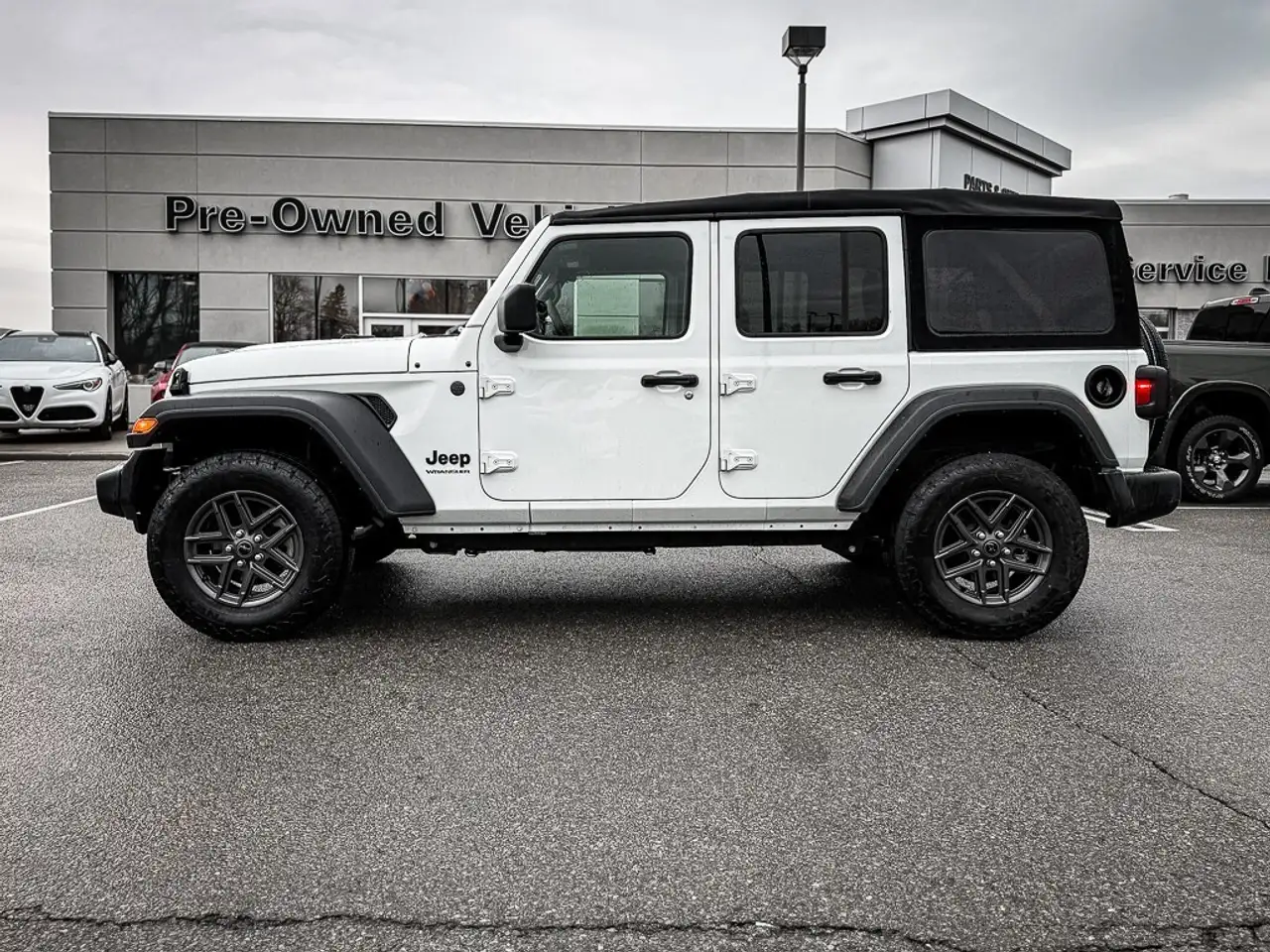 Jeep Wrangler снимка Jeep Wrangler