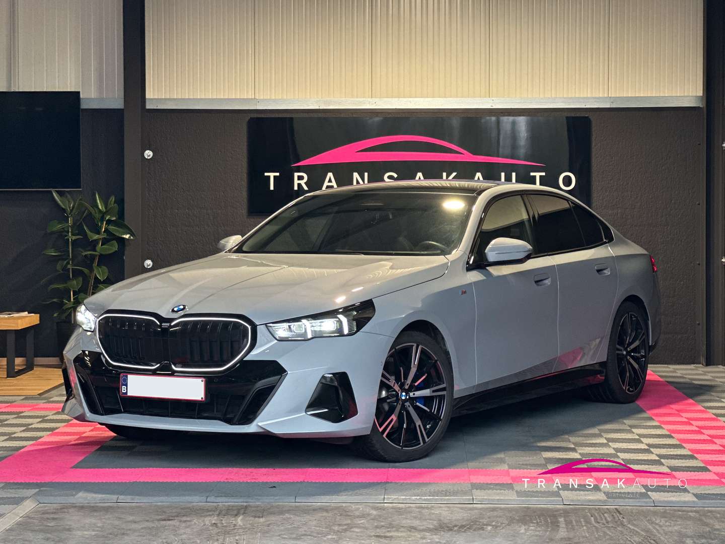 BMW Série 5 M Sport 520i -  - Joinsteer - #1