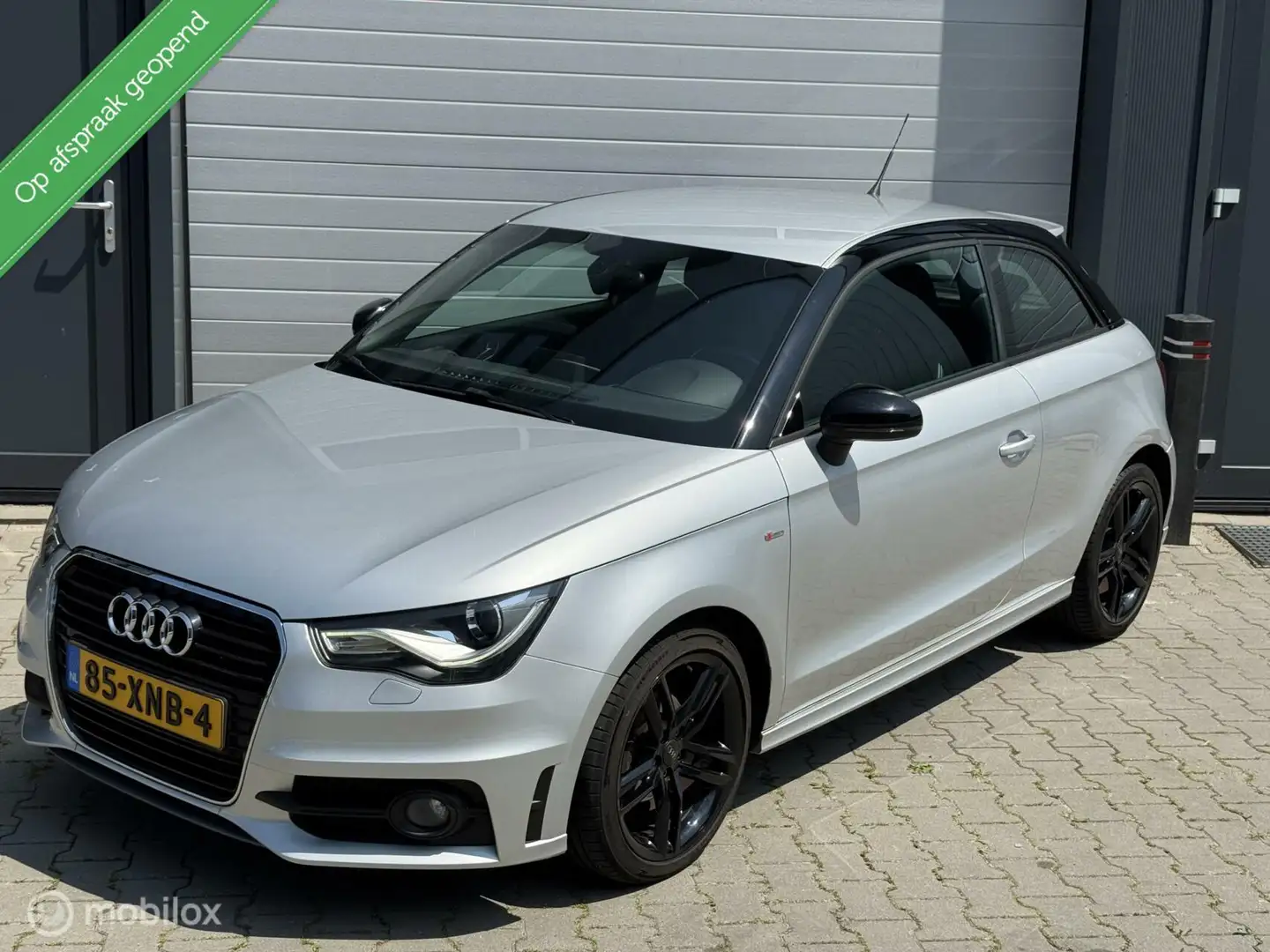 Audi A1 1.2 TFSI S Line| NAP| Half Leder| Cruise| Nieuw Ap Gris - 1
