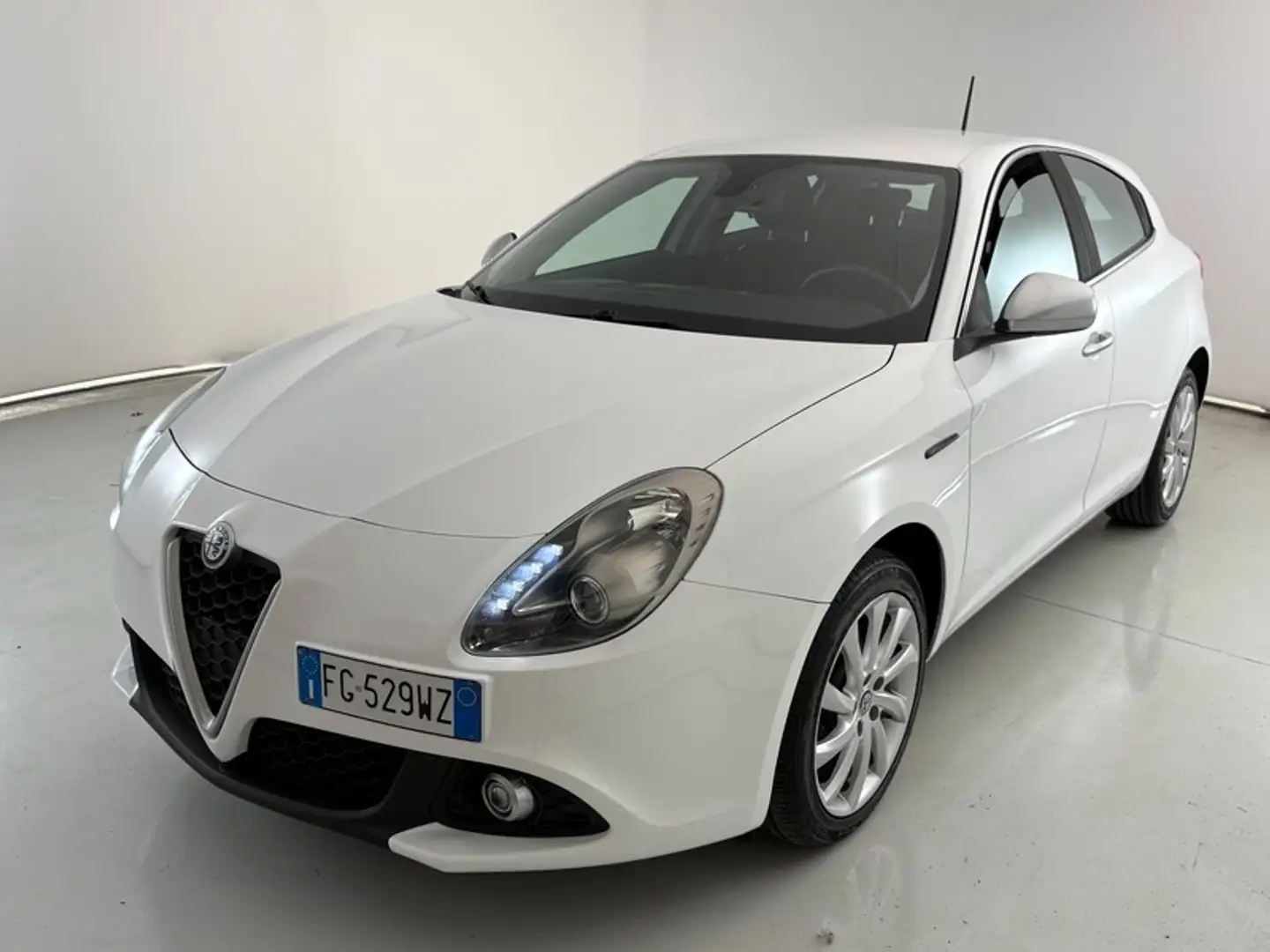 Alfa Romeo Giulietta 1.6 JTDm Super Fekete - 1