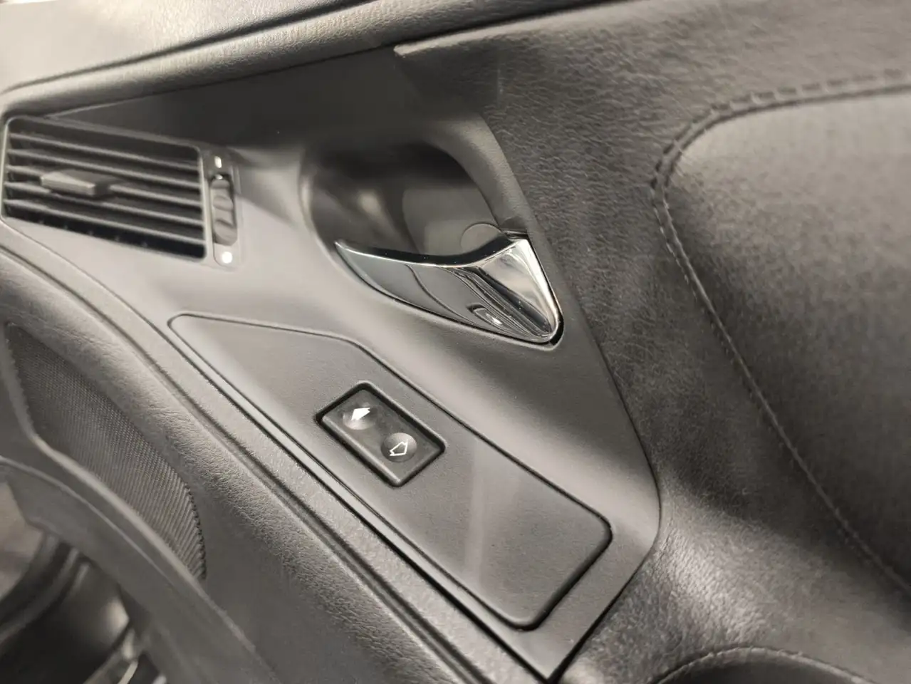 BMW 850 8er 850CSi, foto 11