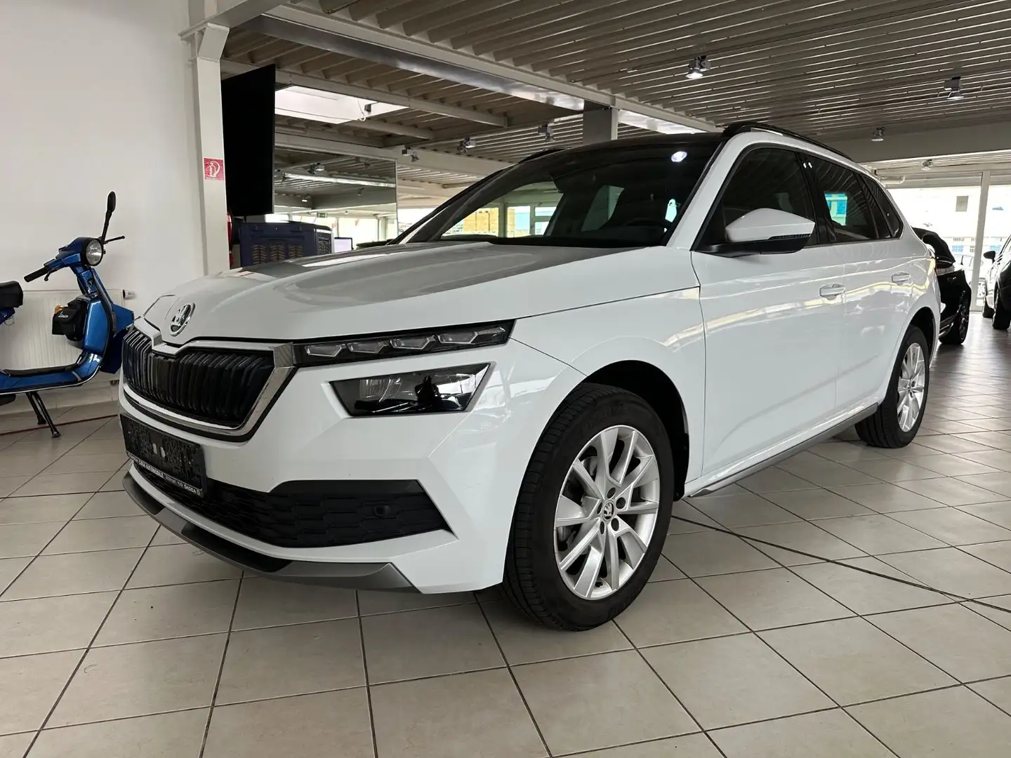 Skoda Kamiq Style*PANORAMADACH*1. Hand* Wit - 1