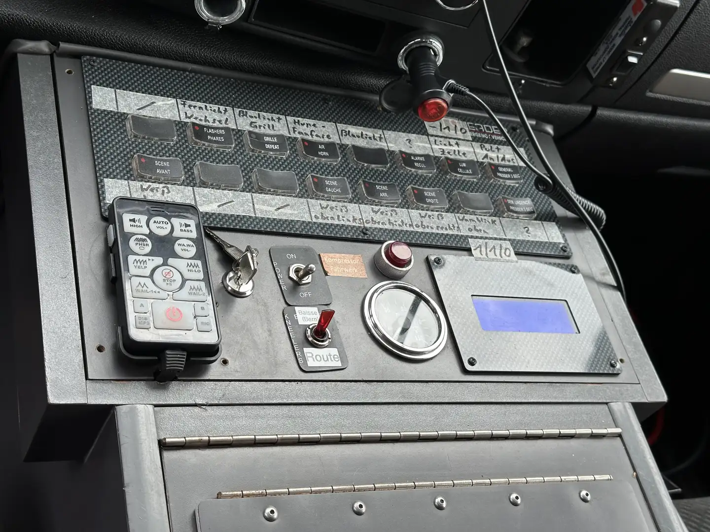 Chevrolet Silverado Leader Ambulance Weiß - 2