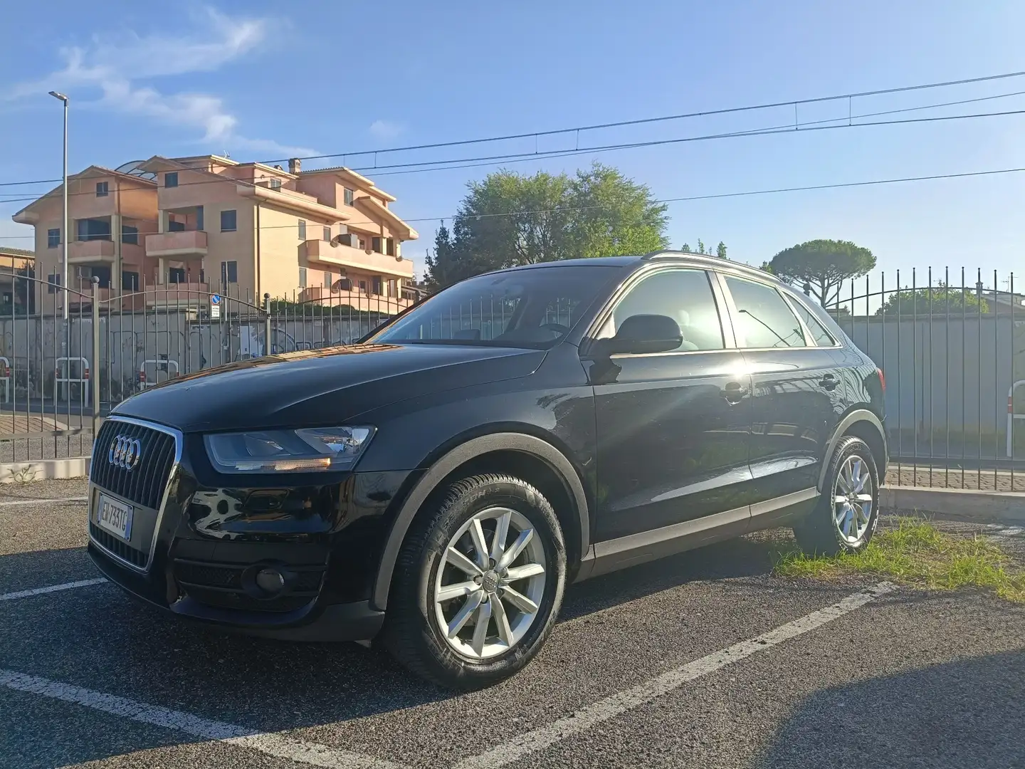 Audi Q3 2.0 tdi Business 140cv - 1