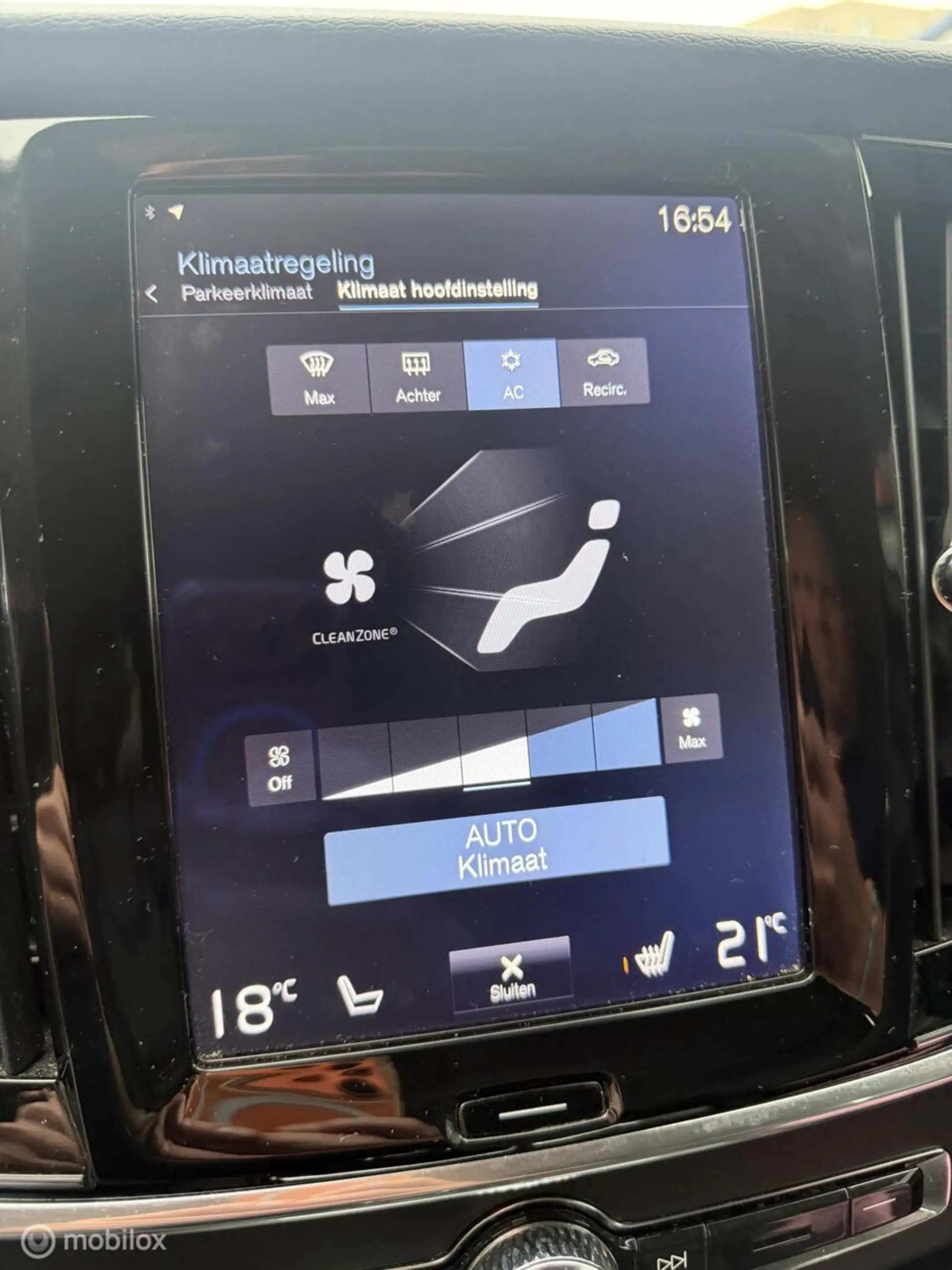 Volvo V90 2.0 T5 Momentum NL-AUTO / DEALERHISTORIE / LEER — photo 9