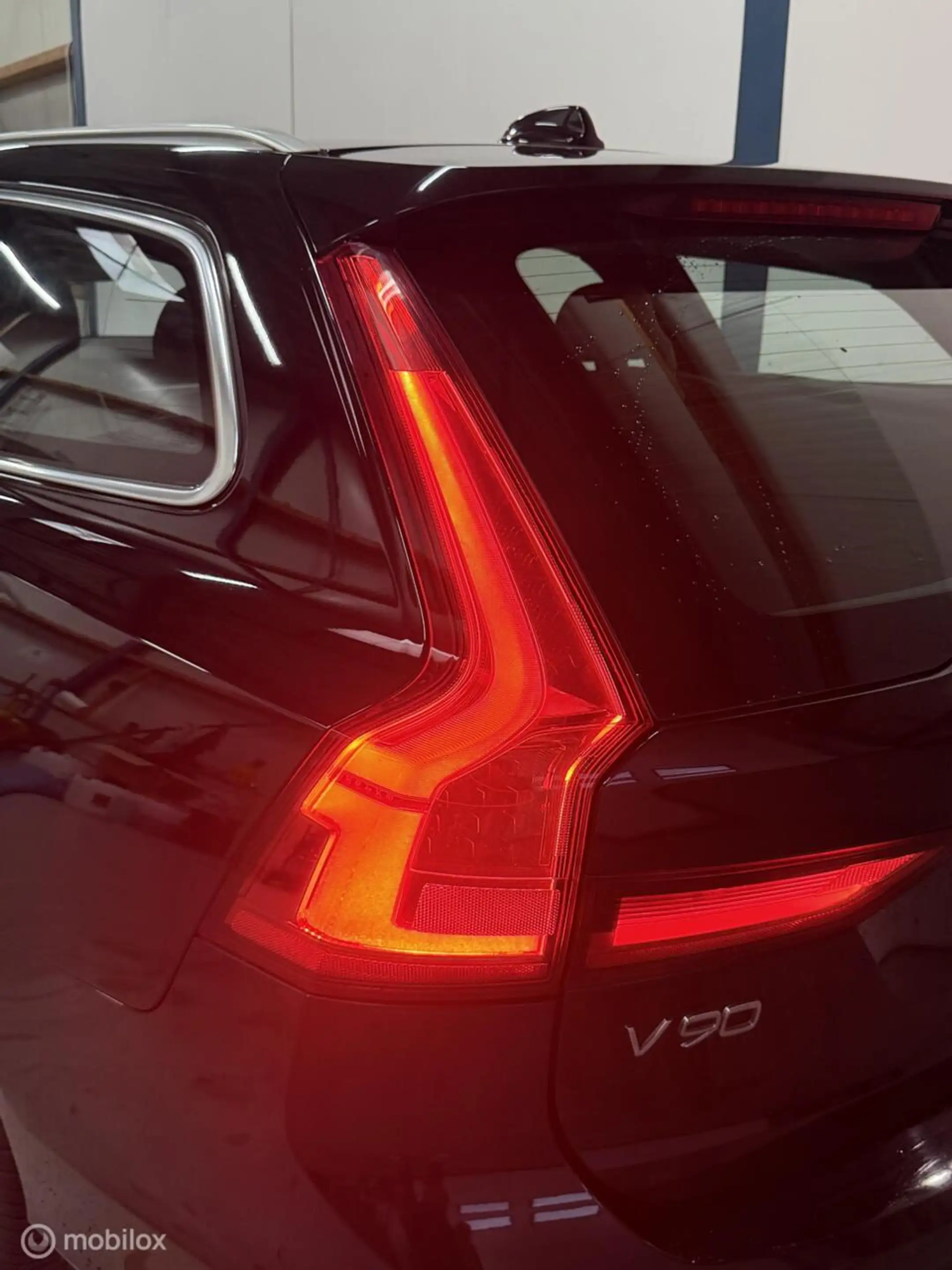 Volvo V90 2.0 T5 Momentum NL-AUTO / DEALERHISTORIE / LEER — photo 5