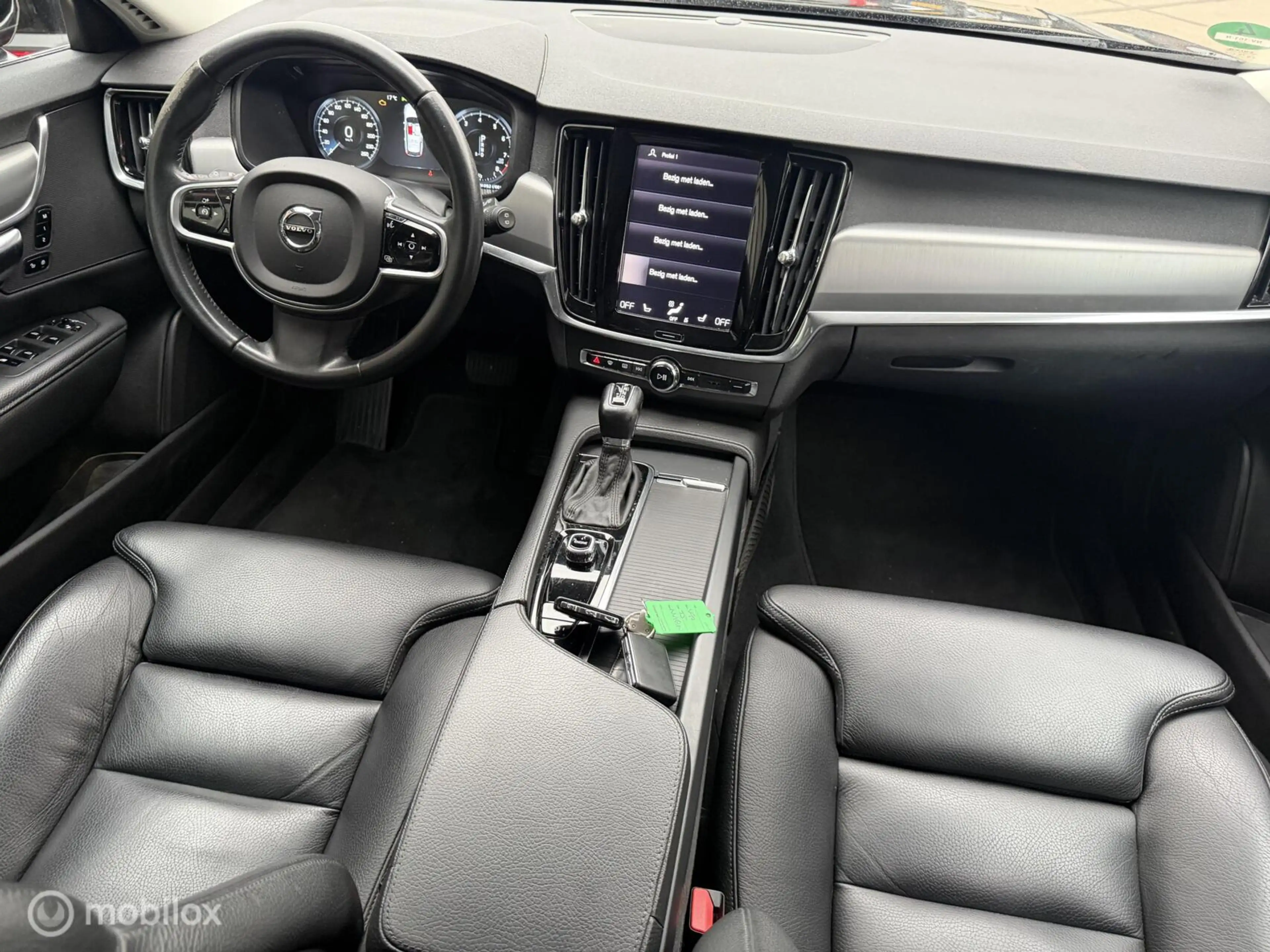 Volvo V90 2.0 T5 Momentum NL-AUTO / DEALERHISTORIE / LEER — photo 3