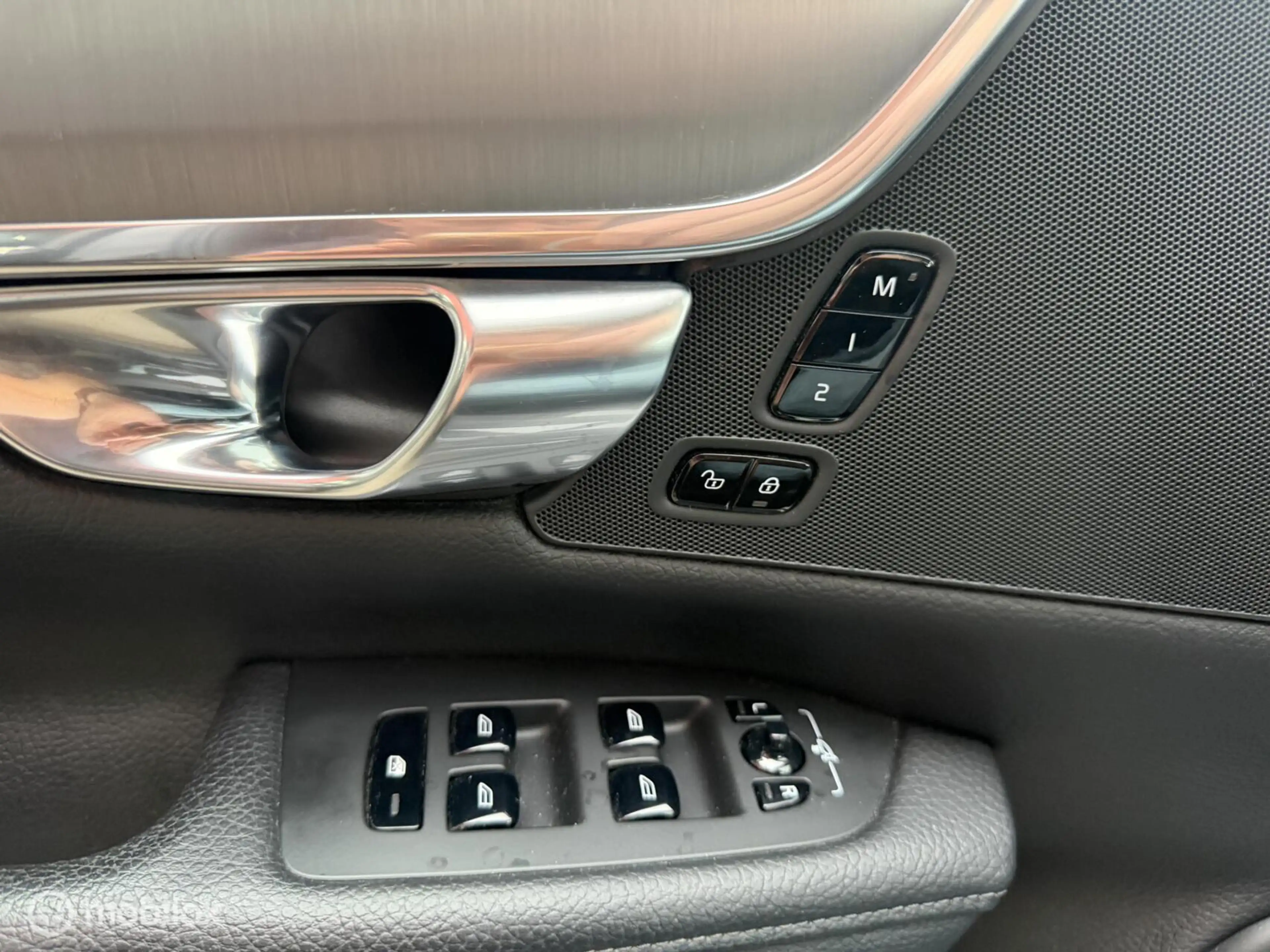 Volvo V90 2.0 T5 Momentum NL-AUTO / DEALERHISTORIE / LEER — photo 15