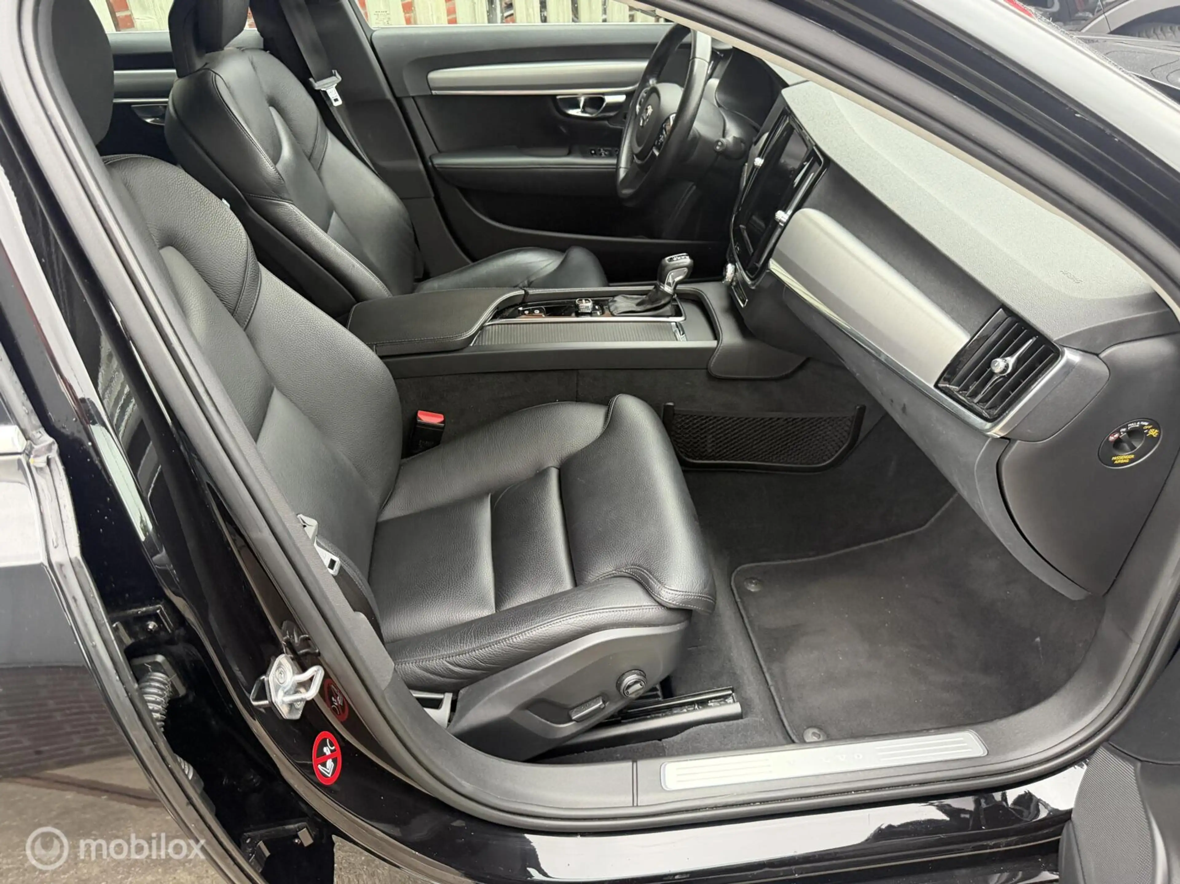 Volvo V90 2.0 T5 Momentum NL-AUTO / DEALERHISTORIE / LEER — photo 20