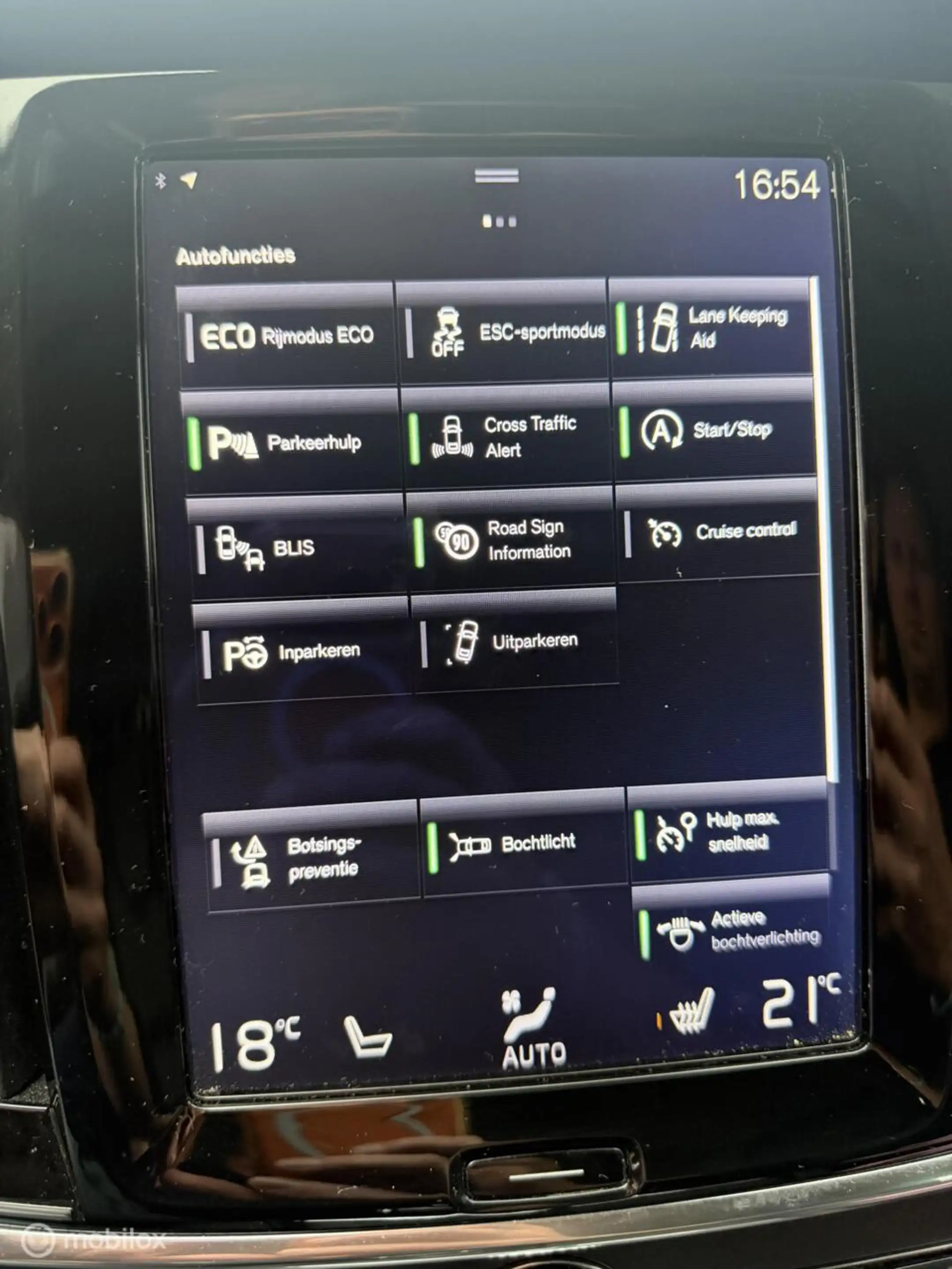 Volvo V90 2.0 T5 Momentum NL-AUTO / DEALERHISTORIE / LEER — photo 11