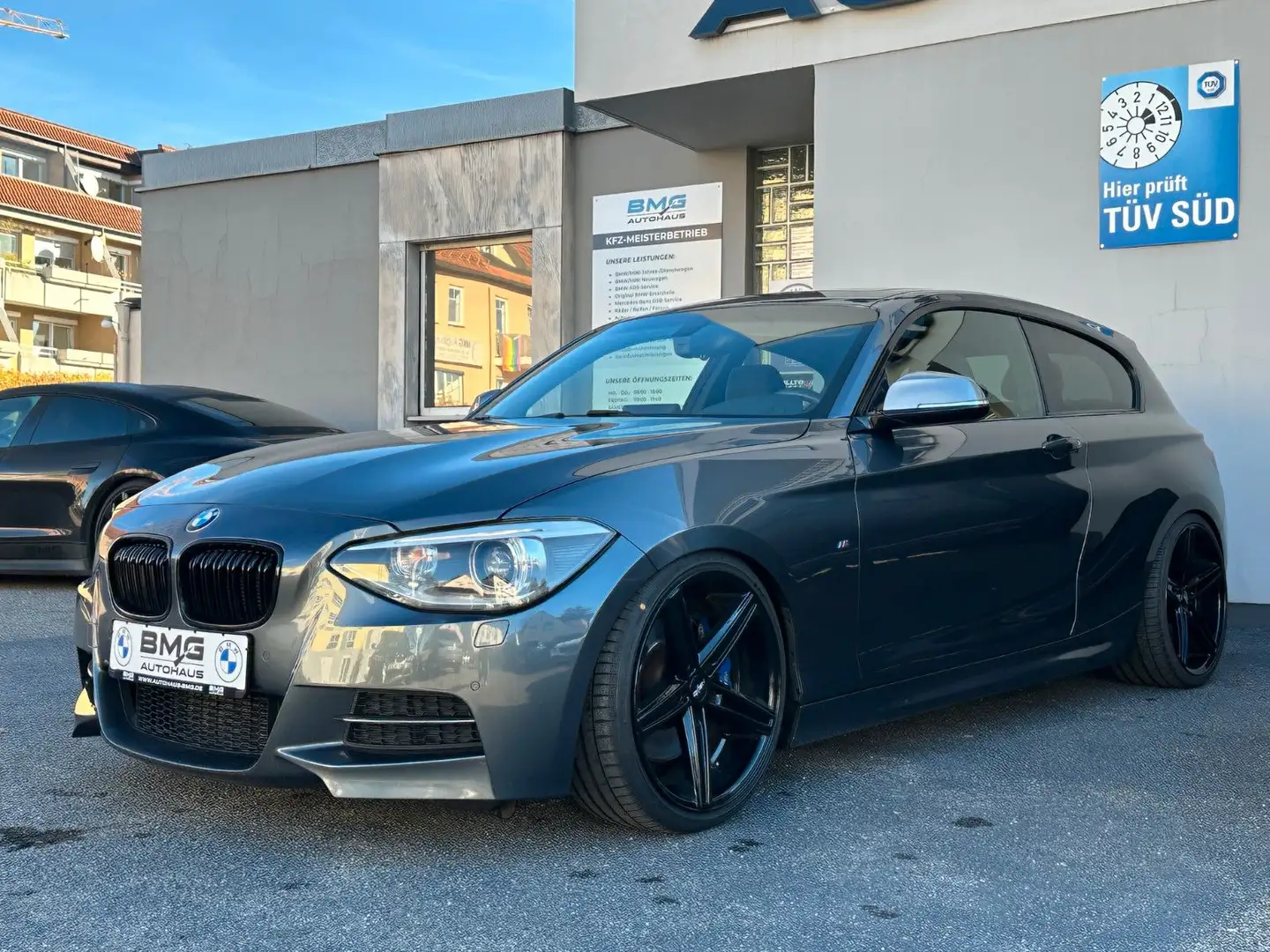 BMW 135 i NaviProf Kamera DAB H/K KW 19" Xenon Grau - 1