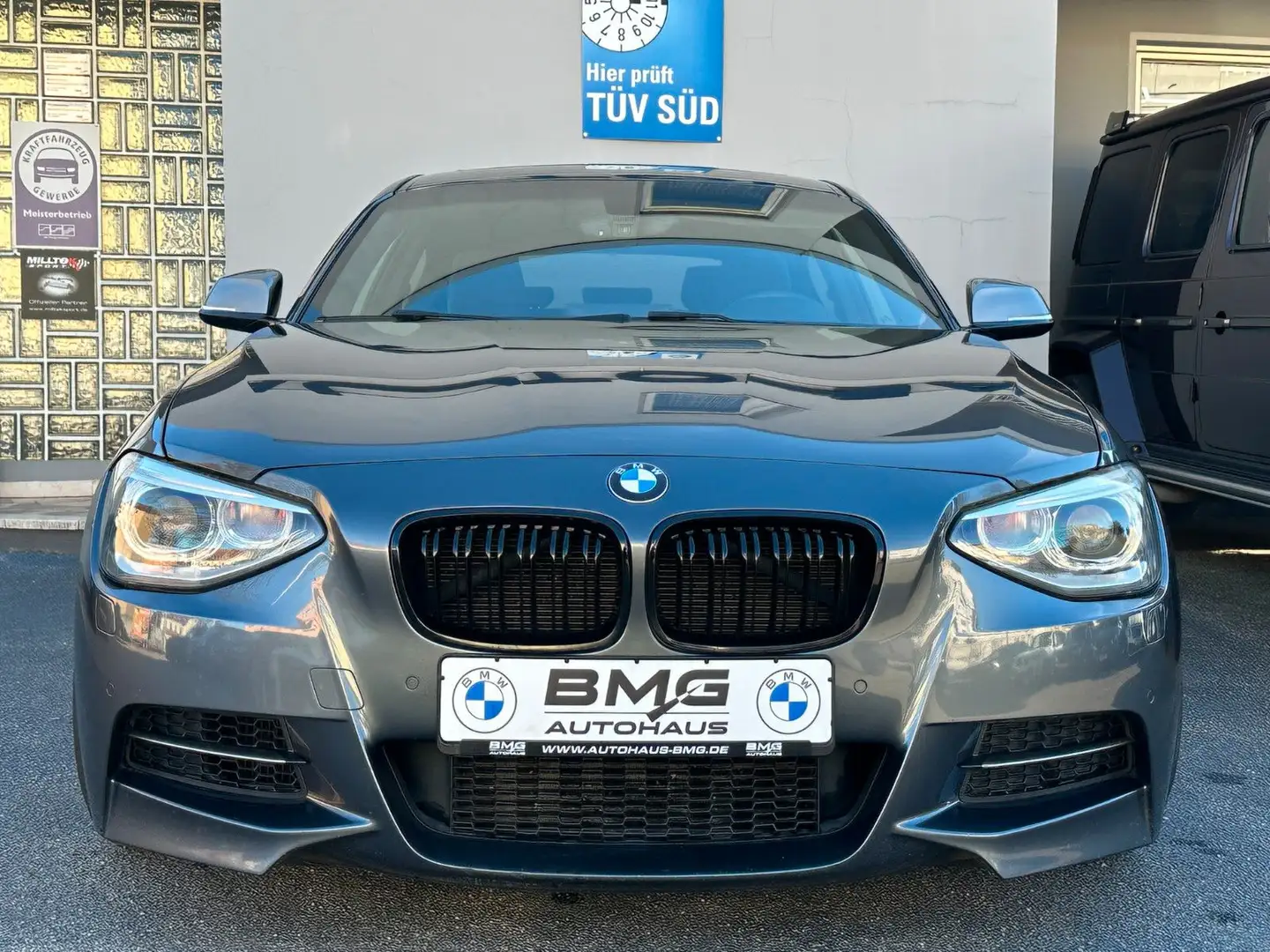 BMW 135 i NaviProf Kamera DAB H/K KW 19" Xenon Grau - 2
