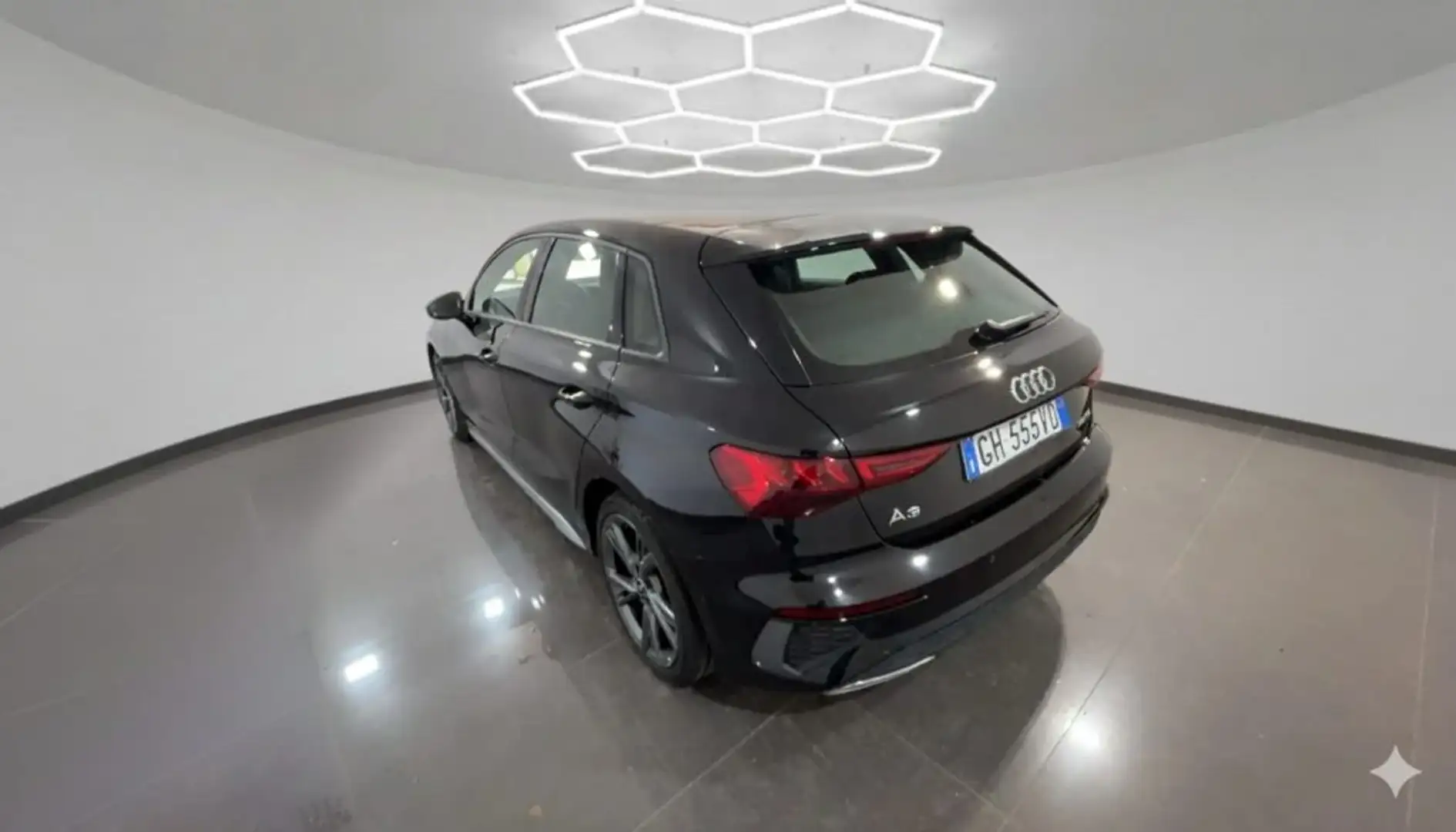 Audi A3 SPB 30 TDI S line edition Noir - 2