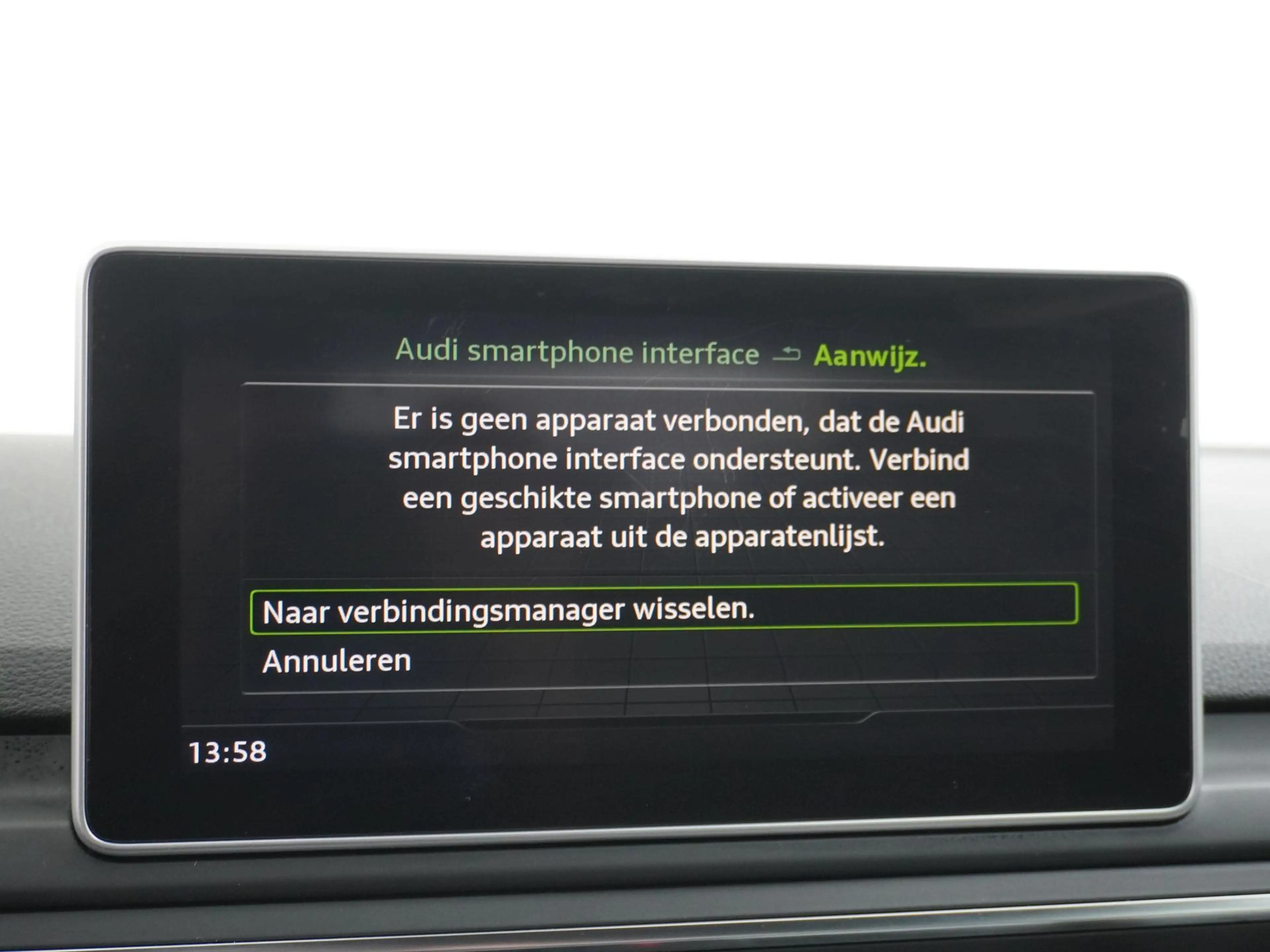 Audi A4 Avant 2.0 TFSI ultra Sport Pro Line S Trekhaak/18i — photo 36
