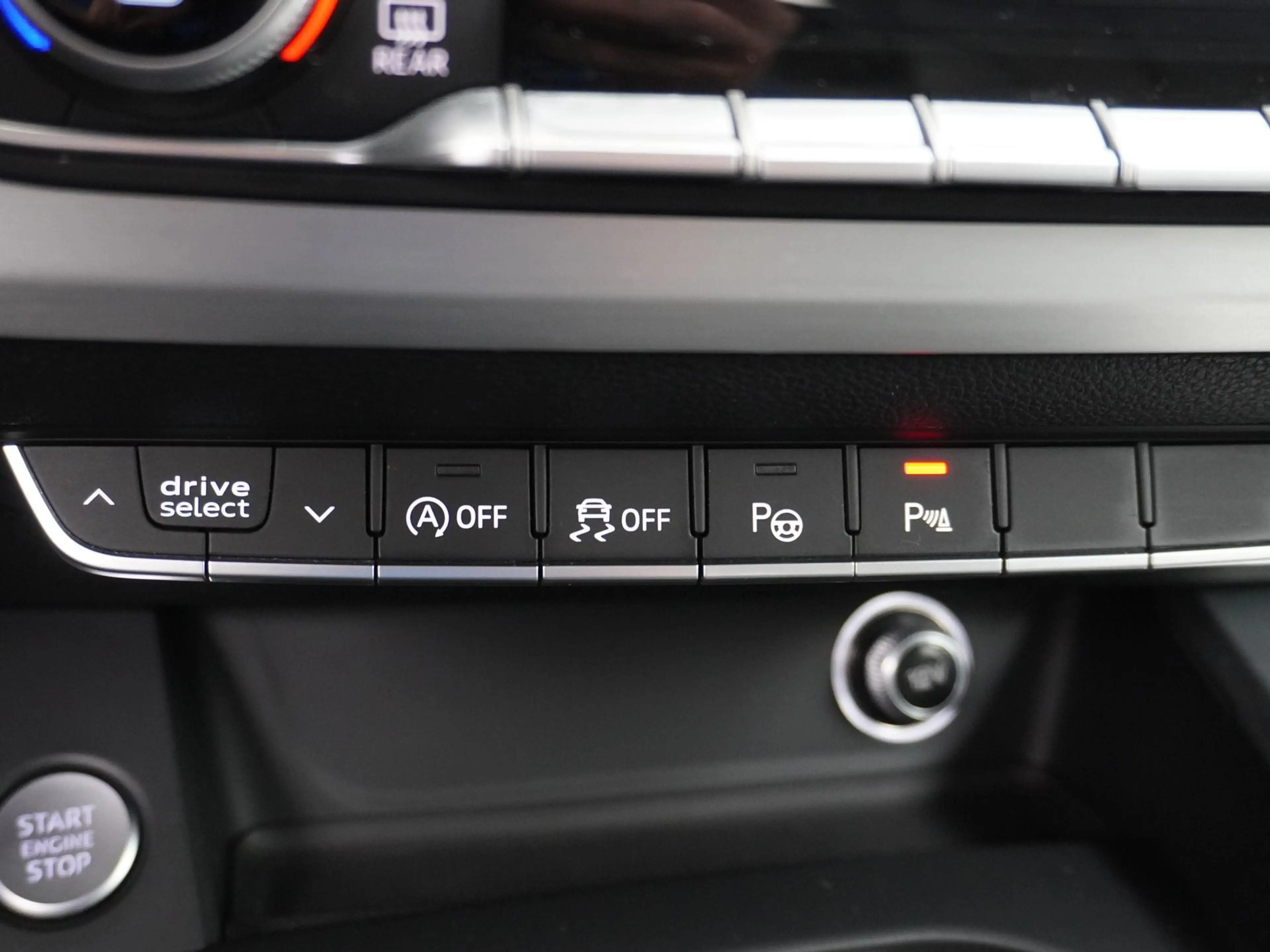 Audi A4 Avant 2.0 TFSI ultra Sport Pro Line S Trekhaak/18i — photo 38