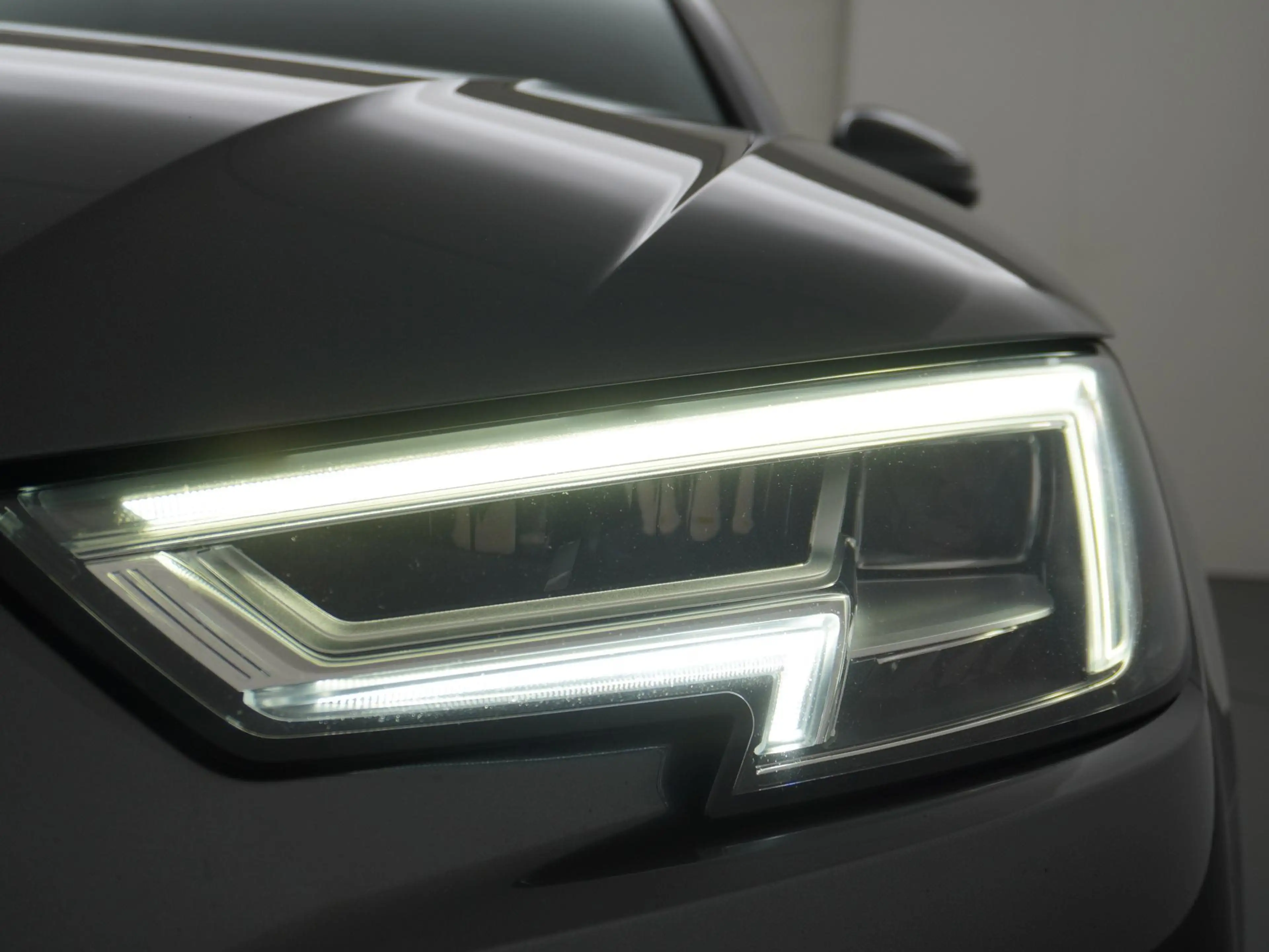 Audi A4 Avant 2.0 TFSI ultra Sport Pro Line S Trekhaak/18i — photo 12