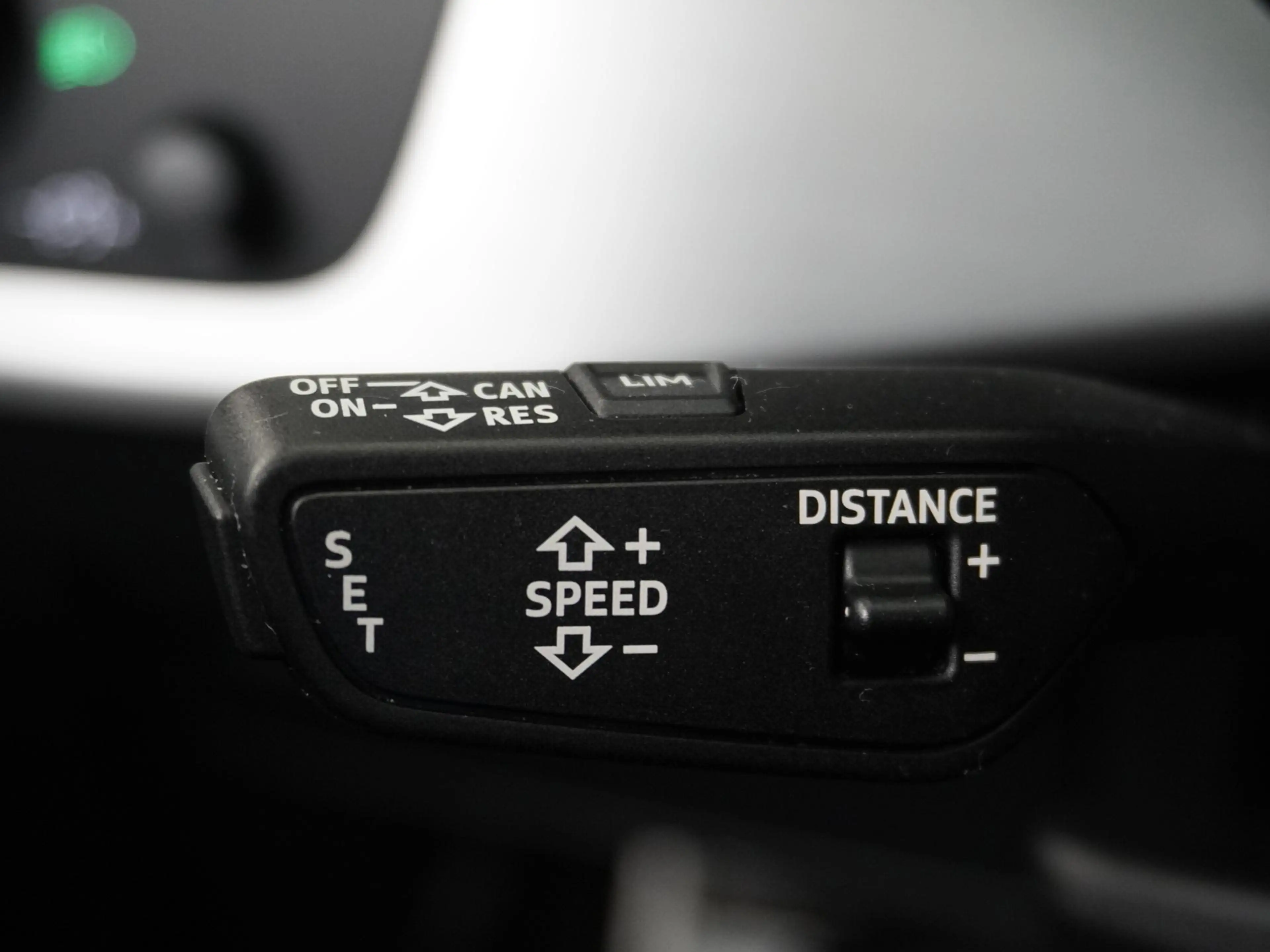 Audi A4 Avant 2.0 TFSI ultra Sport Pro Line S Trekhaak/18i — photo 25