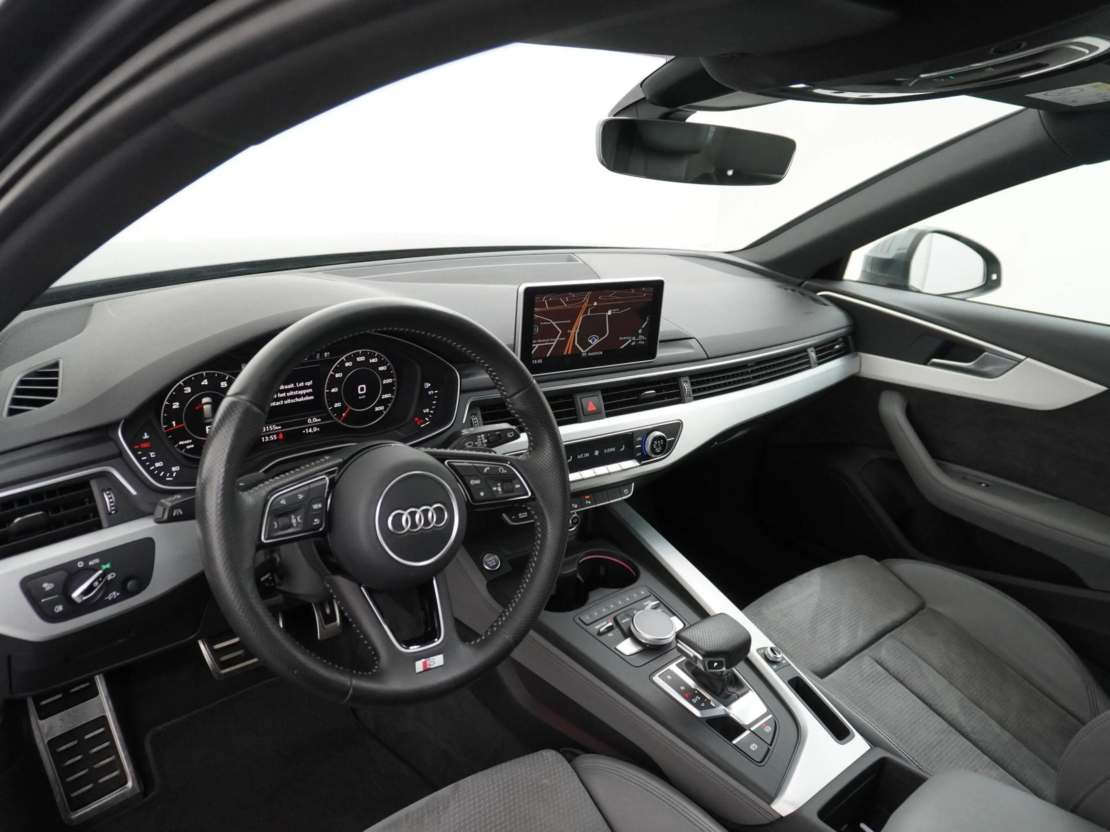 Audi A4 Avant 2.0 TFSI ultra Sport Pro Line S Trekhaak/18i — photo 14