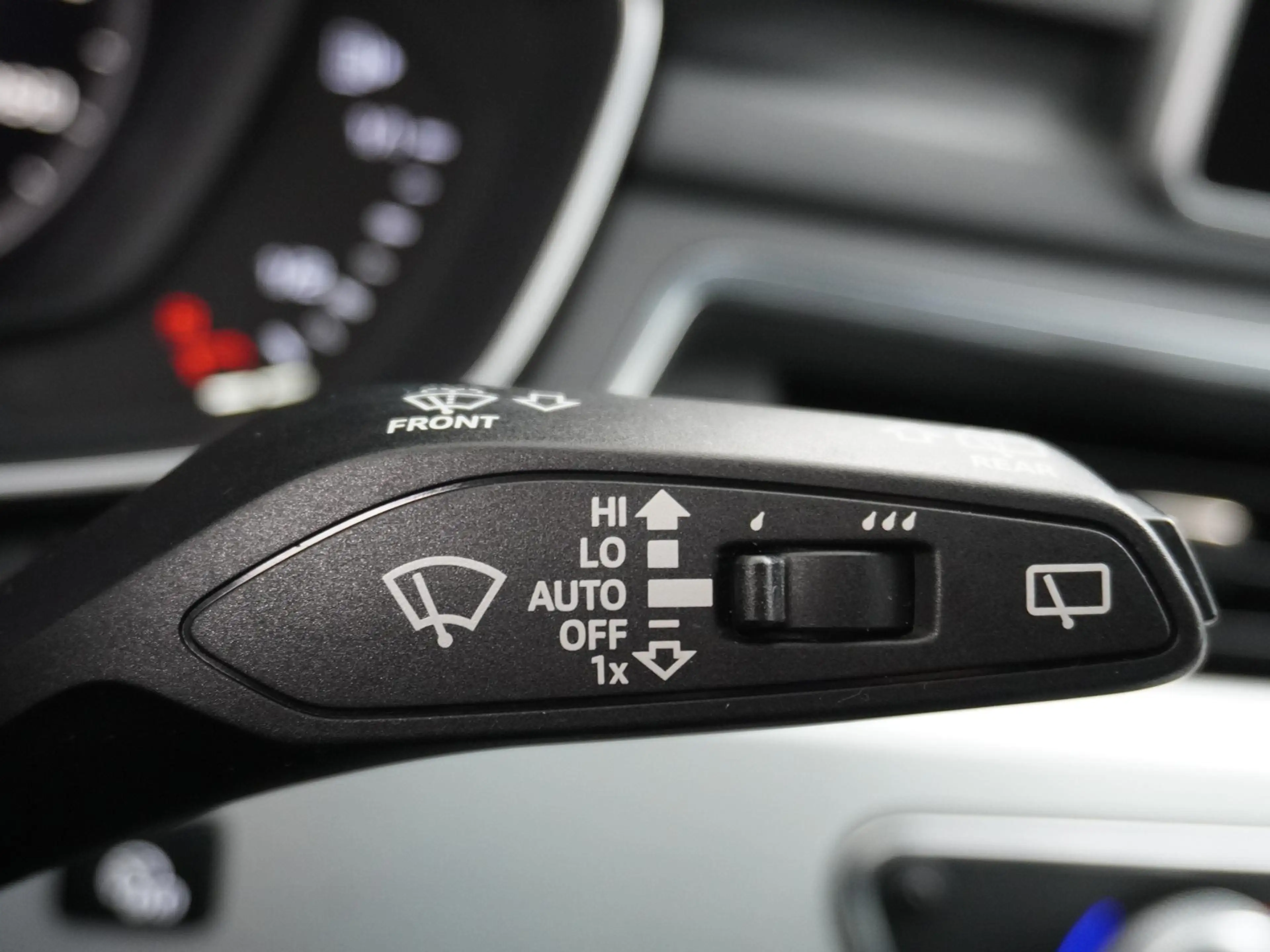 Audi A4 Avant 2.0 TFSI ultra Sport Pro Line S Trekhaak/18i — photo 26