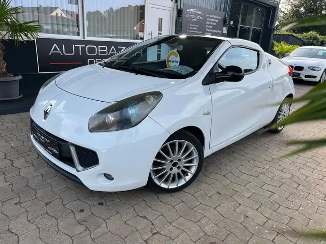 Renault Wind Night & Day