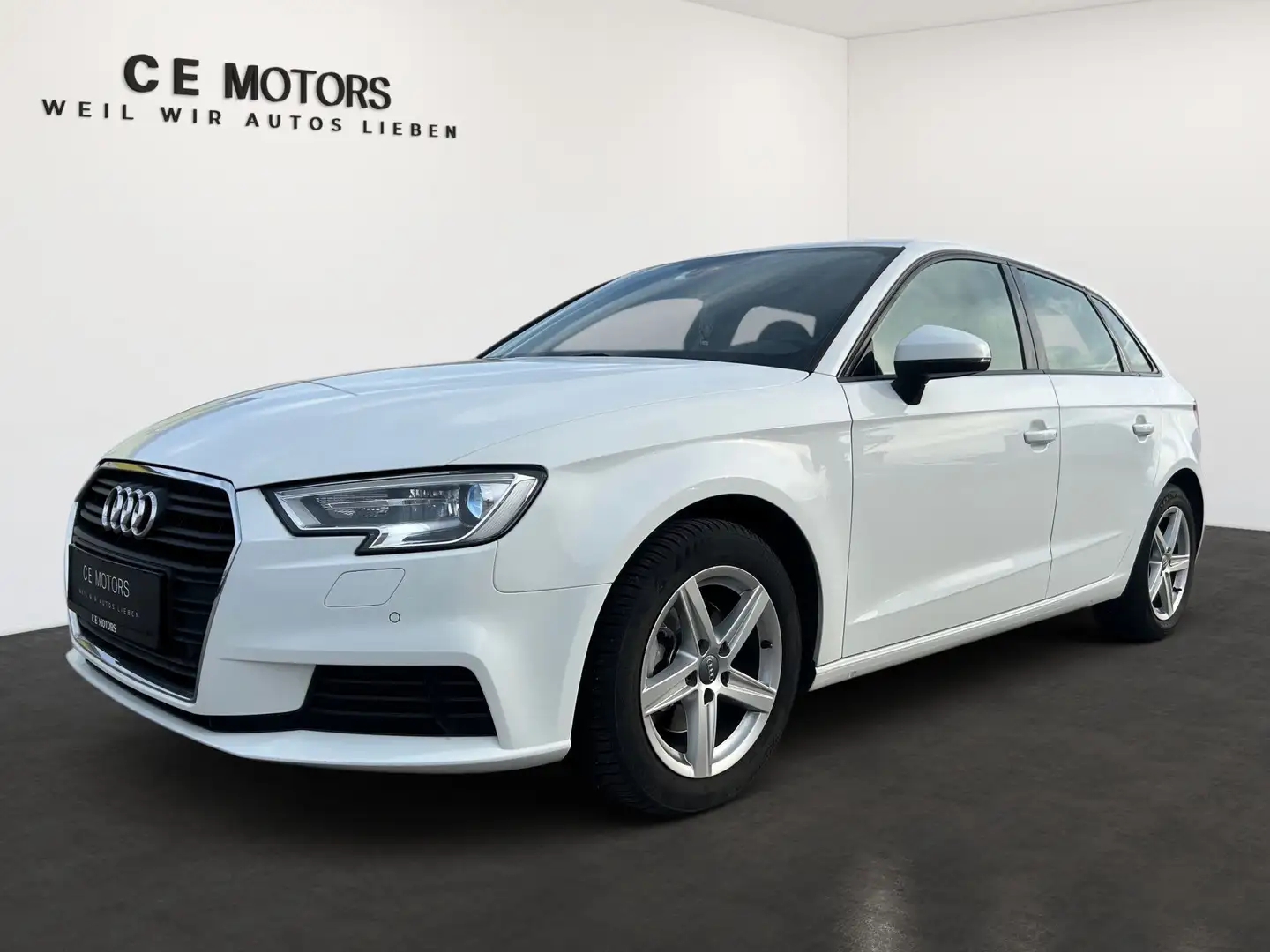 Audi A3 30 TDI basis Weiß - 1