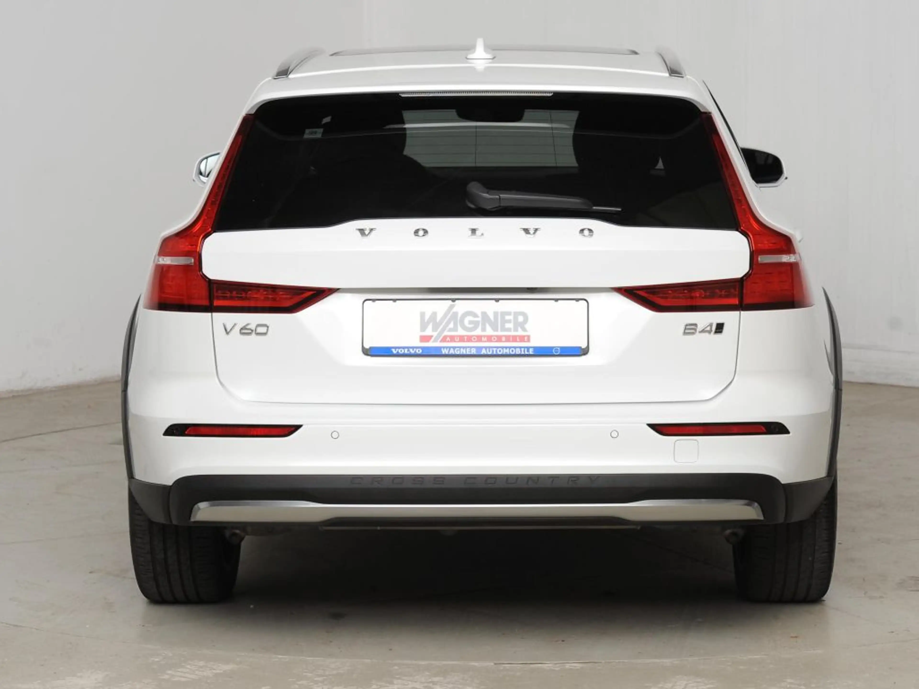 Volvo V60 Cross Country B4 D AWD Ultimate *AHK * 360° * Standheizung.* — photo 5