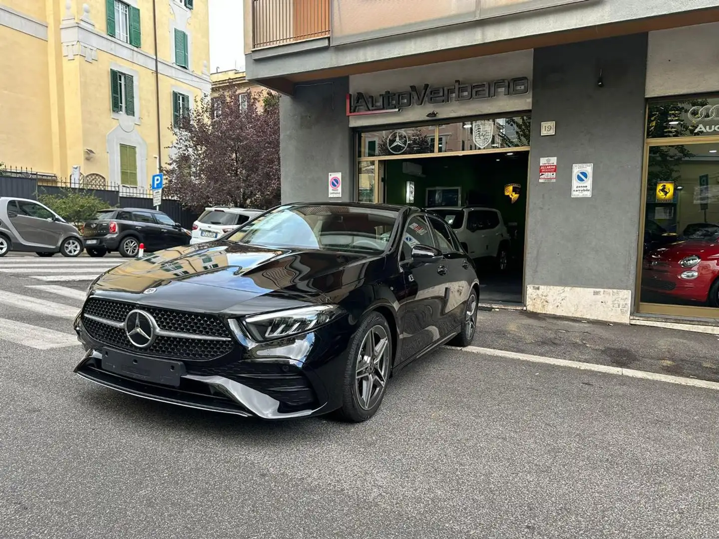 Mercedes-Benz A 200 d Automatic AMG Line Premium Plus-Garanzia Mecedes Nero - 1