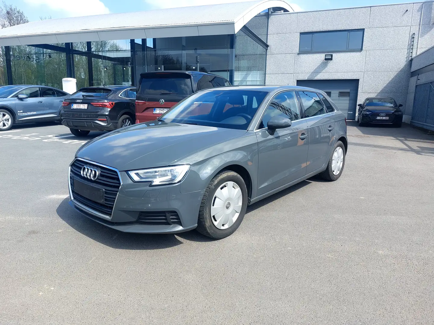 Audi A3 Sportback Gris - 1