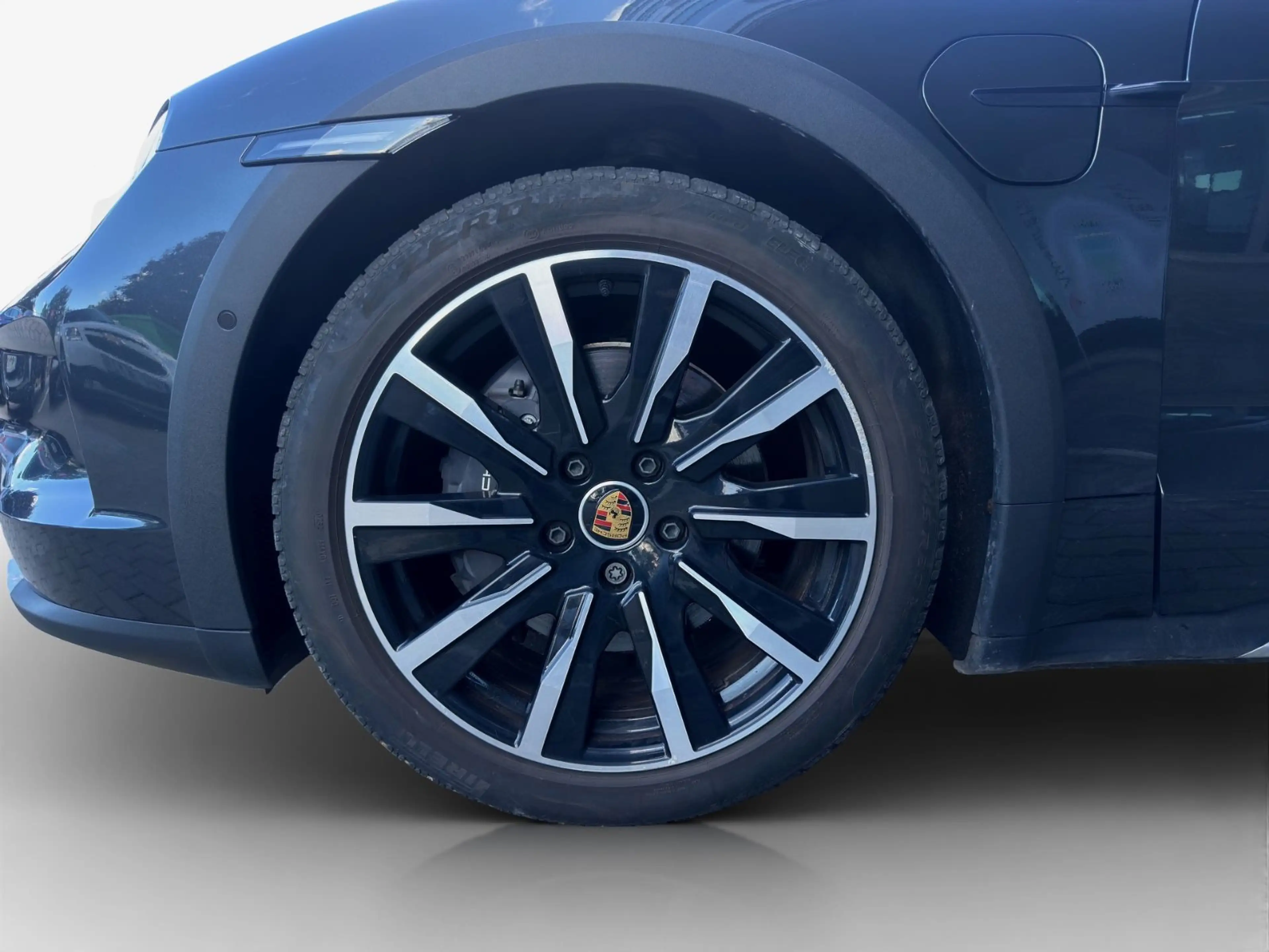 Porsche Taycan 4 Cross Turismo°GARANTIE°MEM°MATRIX°KEY° — photo 15