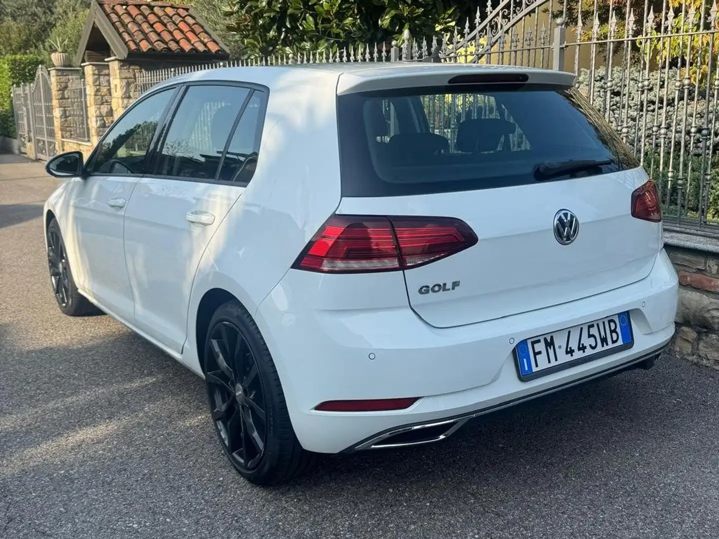 Volkswagen Golf Golf VII 2017 5p 5p 1.6 tdi Highline 115cv dsg Bianco - 2