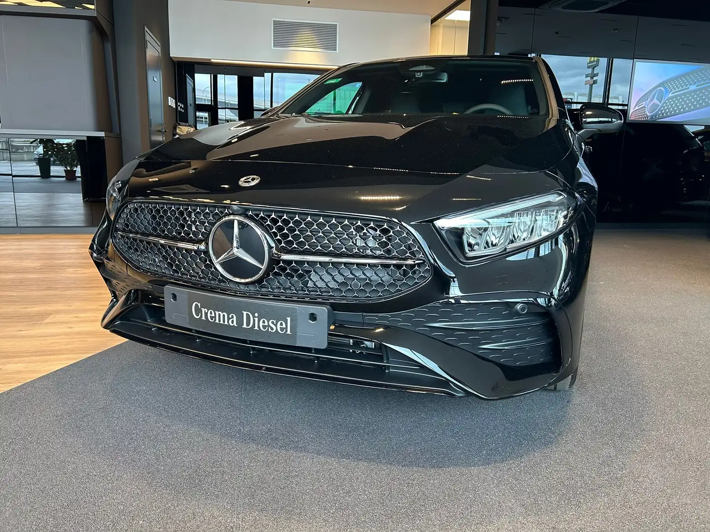 Mercedes-Benz A 250 A 250e Plug-in hyb. AMG Line ADVANCED PLUS Nero - 1