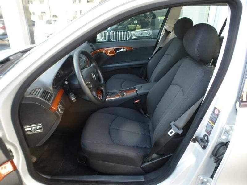 Mercedes-Benz E 200 T Kompr FL Autom Navi PDC AHK SHZ GSHD TOP — photo 9