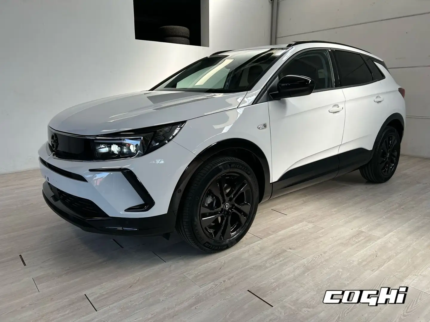 Opel Grandland 1.2 Turbo 12V 130 CV aut. GS Bianco - 2
