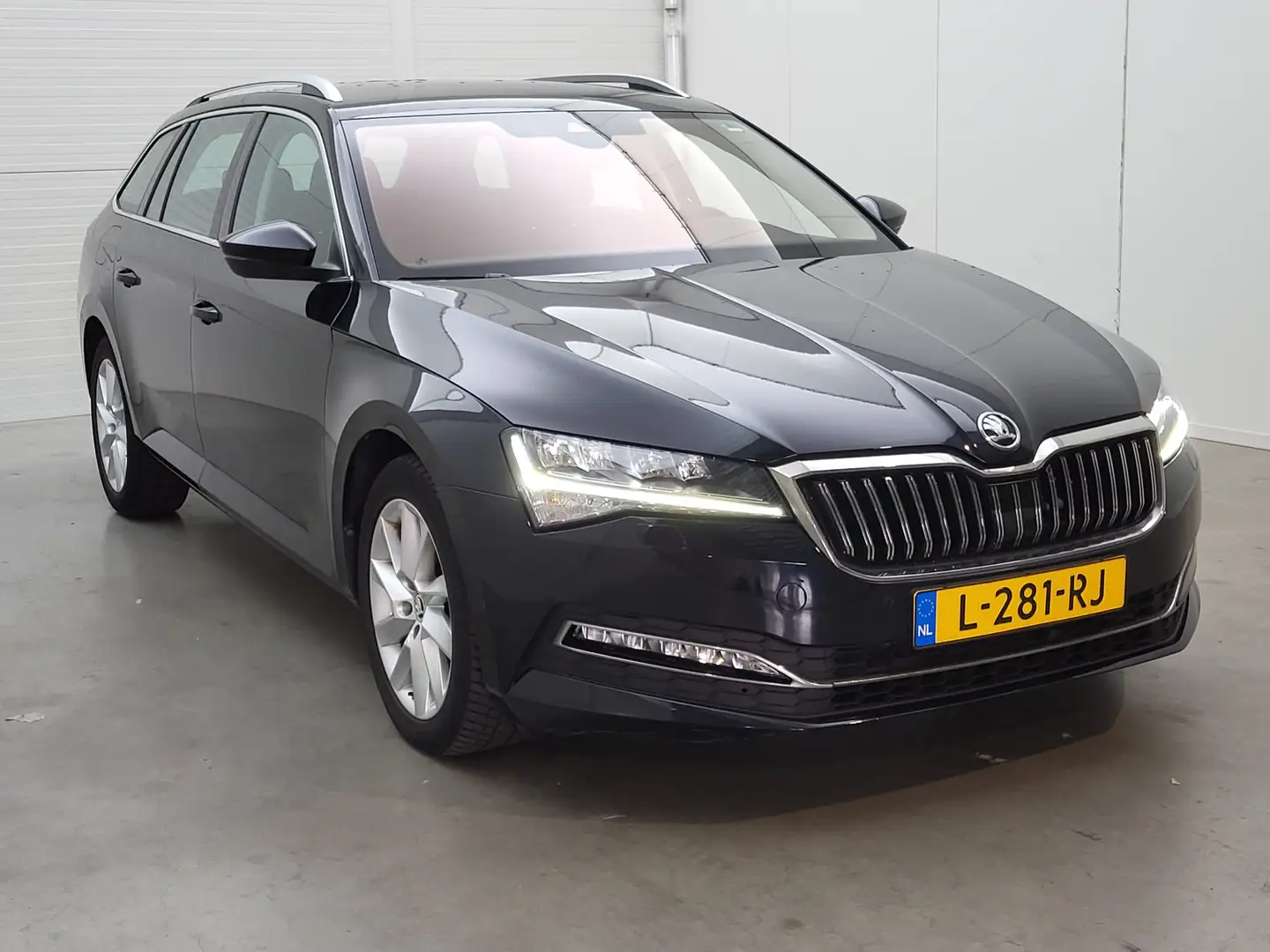 Skoda Superb Combi 1.5 TSI ACT Business Edition Plus | Verwacht Zwart - 2