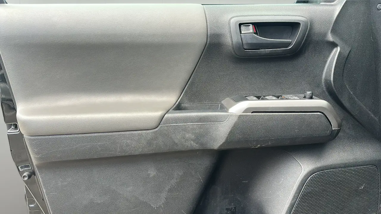 Toyota Tacoma снимка Toyota Tacoma