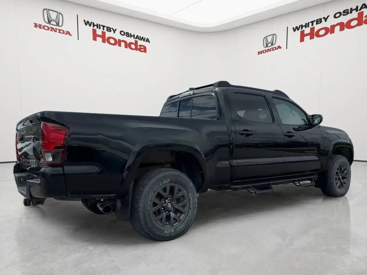 Toyota Tacoma снимка Toyota Tacoma
