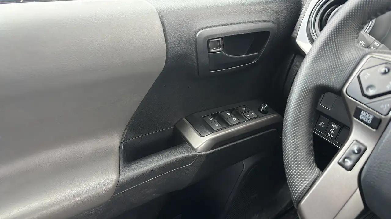 Toyota Tacoma снимка Toyota Tacoma