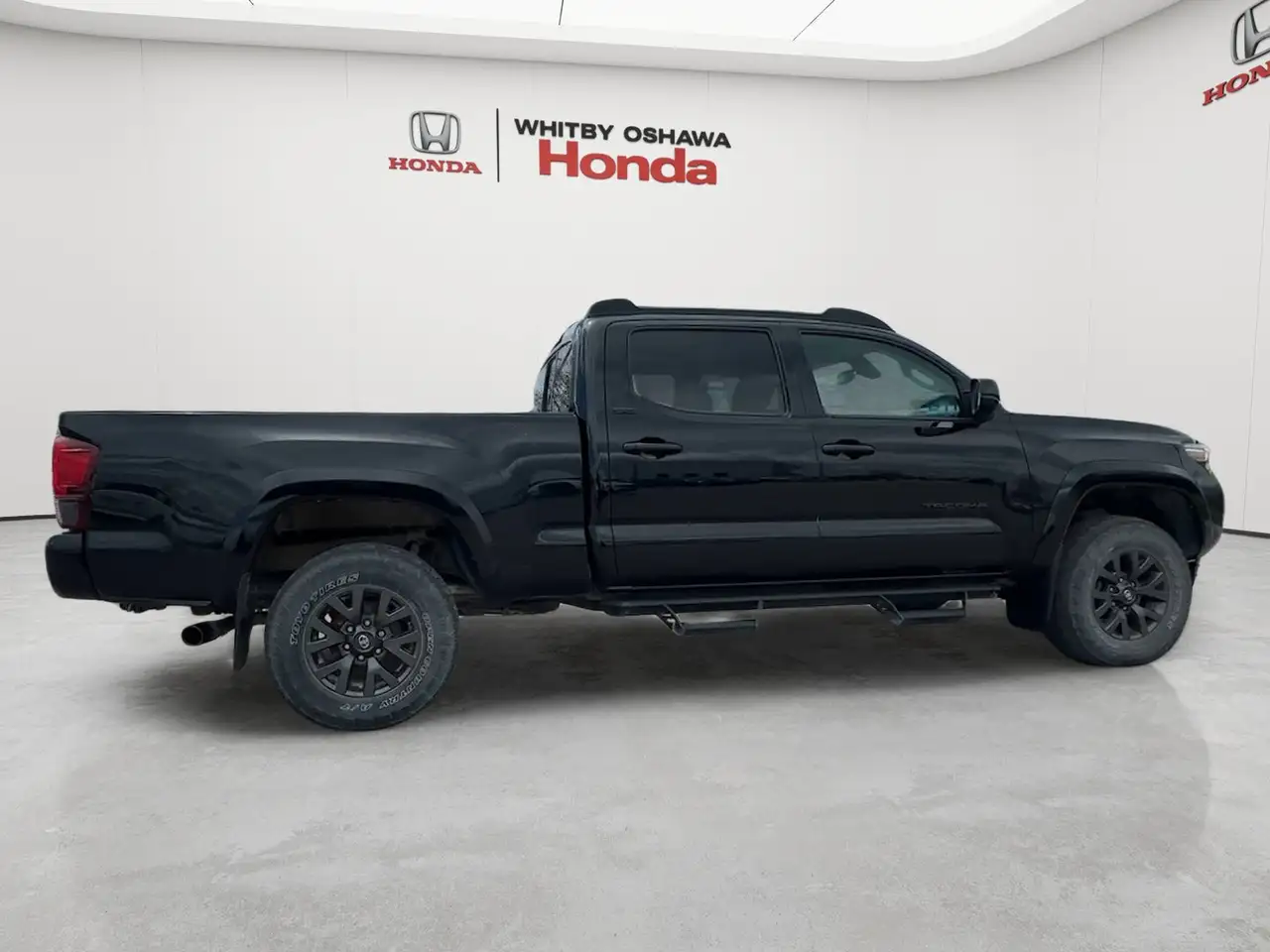 Toyota Tacoma снимка Toyota Tacoma