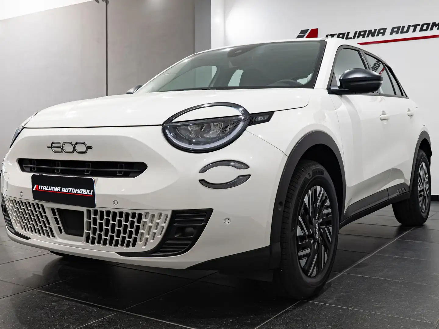 Fiat 600 600 1.2 hybrid 110cv auto KM0 Weiß - 2