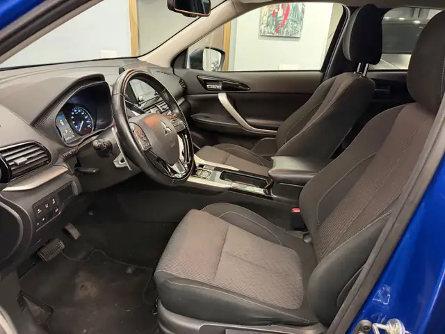 Mitsubishi Eclipse Cross view 7