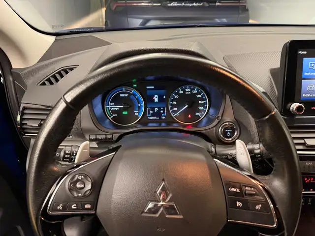 Mitsubishi Eclipse Cross view 6