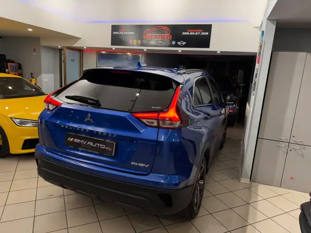 Mitsubishi Eclipse Cross view 14