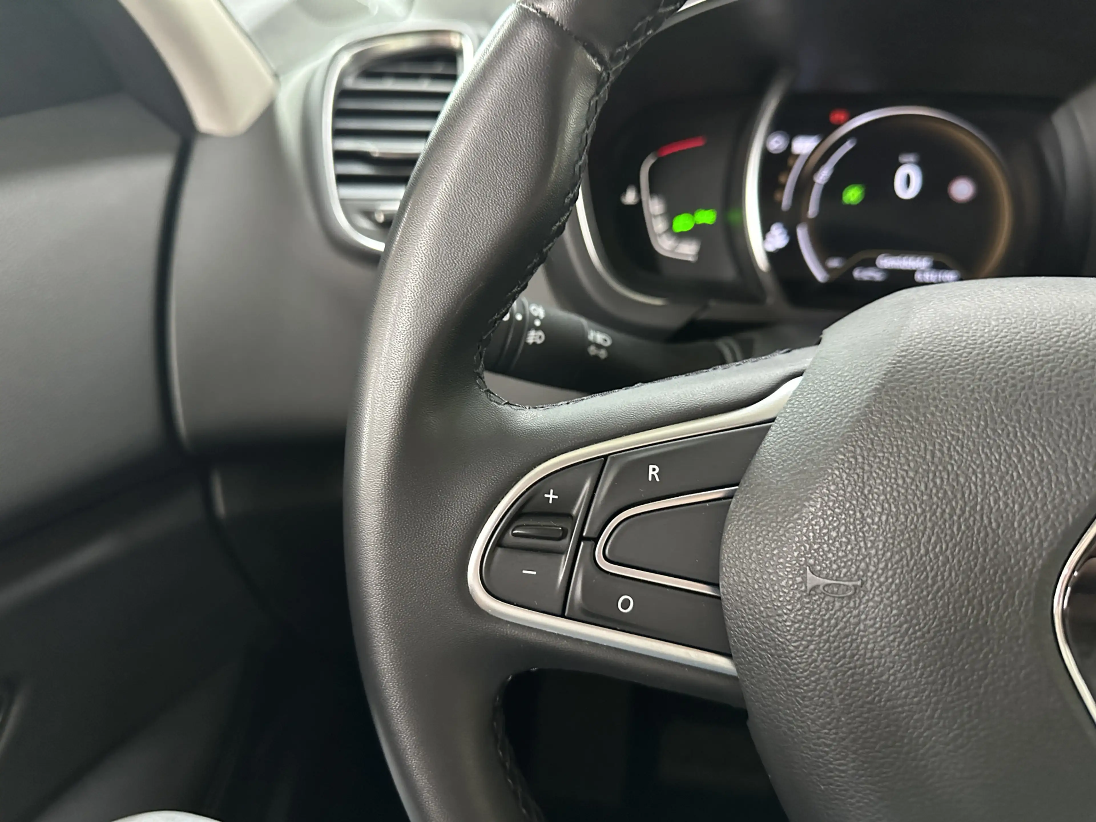 Renault Scenic 1.3 TCe EDC Limited | Navi | Trekhaak | — photo 11