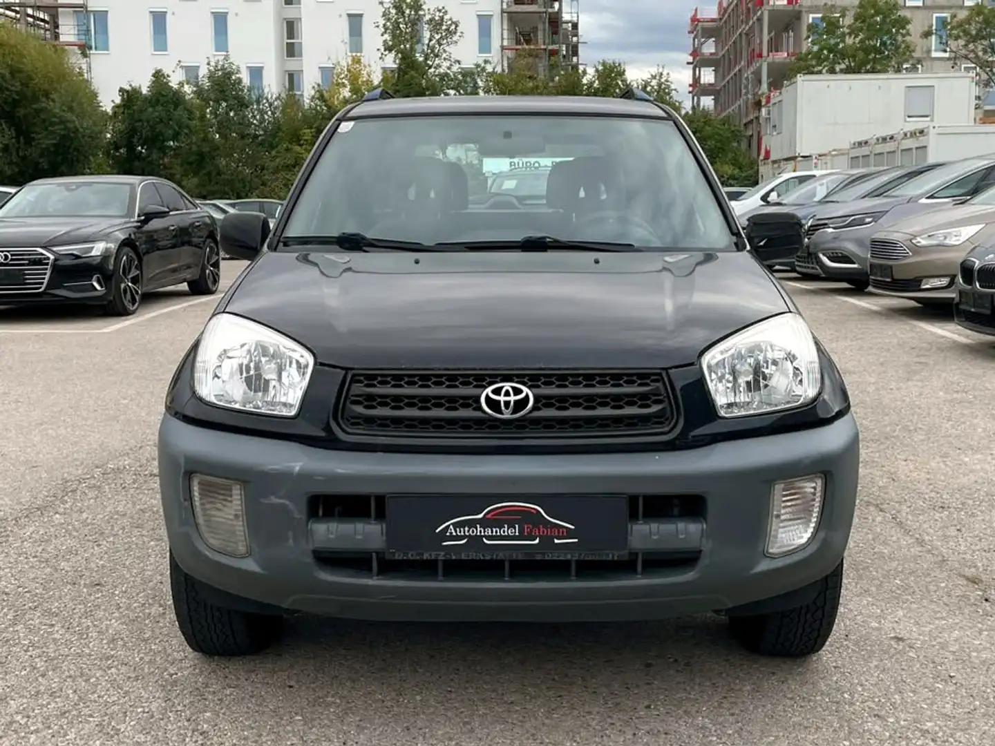 Toyota RAV4 1,8 VVT-i 2WD Schwarz - 1
