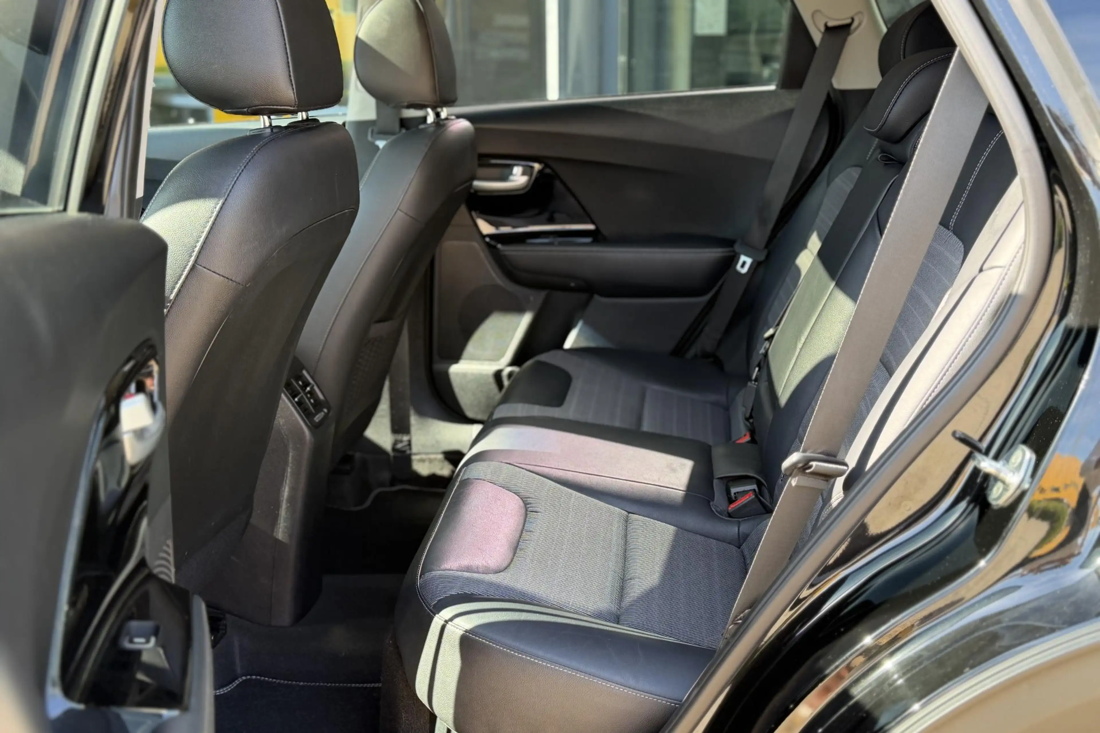 Kia Niro 1.6 GDi Hybrid Design Edition | Schuif/Opendak | N — photo 14