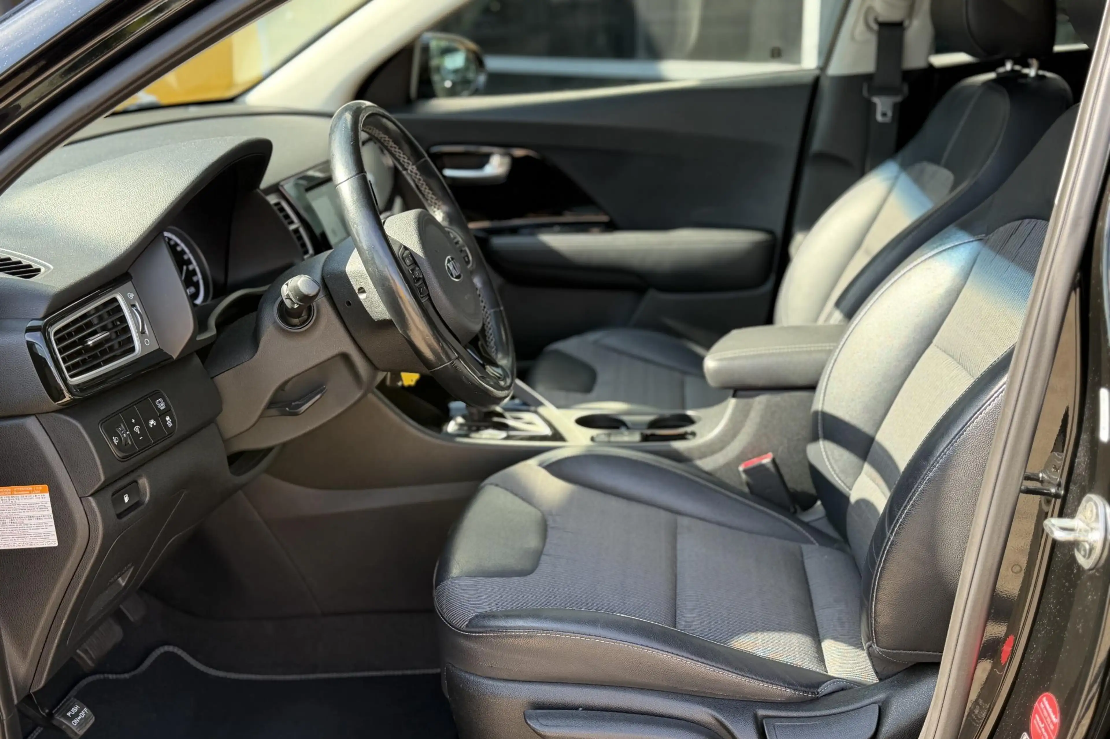 Kia Niro 1.6 GDi Hybrid Design Edition | Schuif/Opendak | N — photo 13