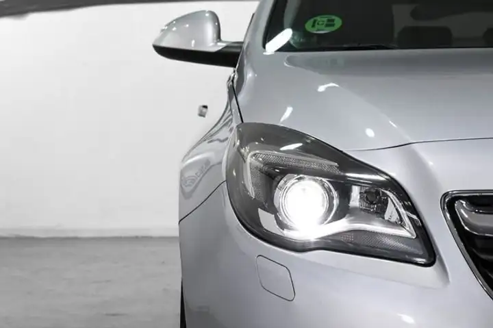 Opel Insignia 2015, foto 11