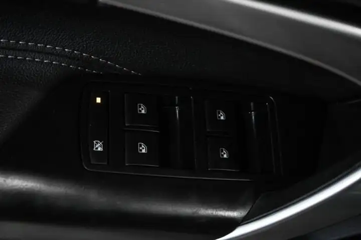 Opel Insignia 2015, foto 26