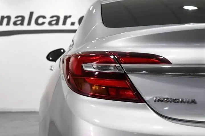 Opel Insignia 2015, foto 9
