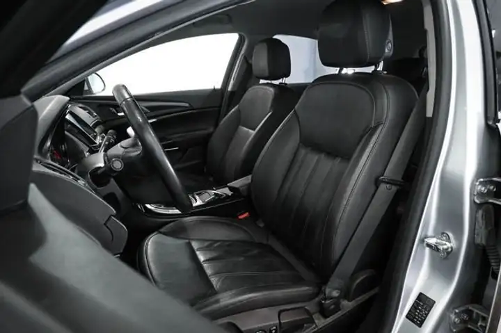 Opel Insignia 2015, foto 13